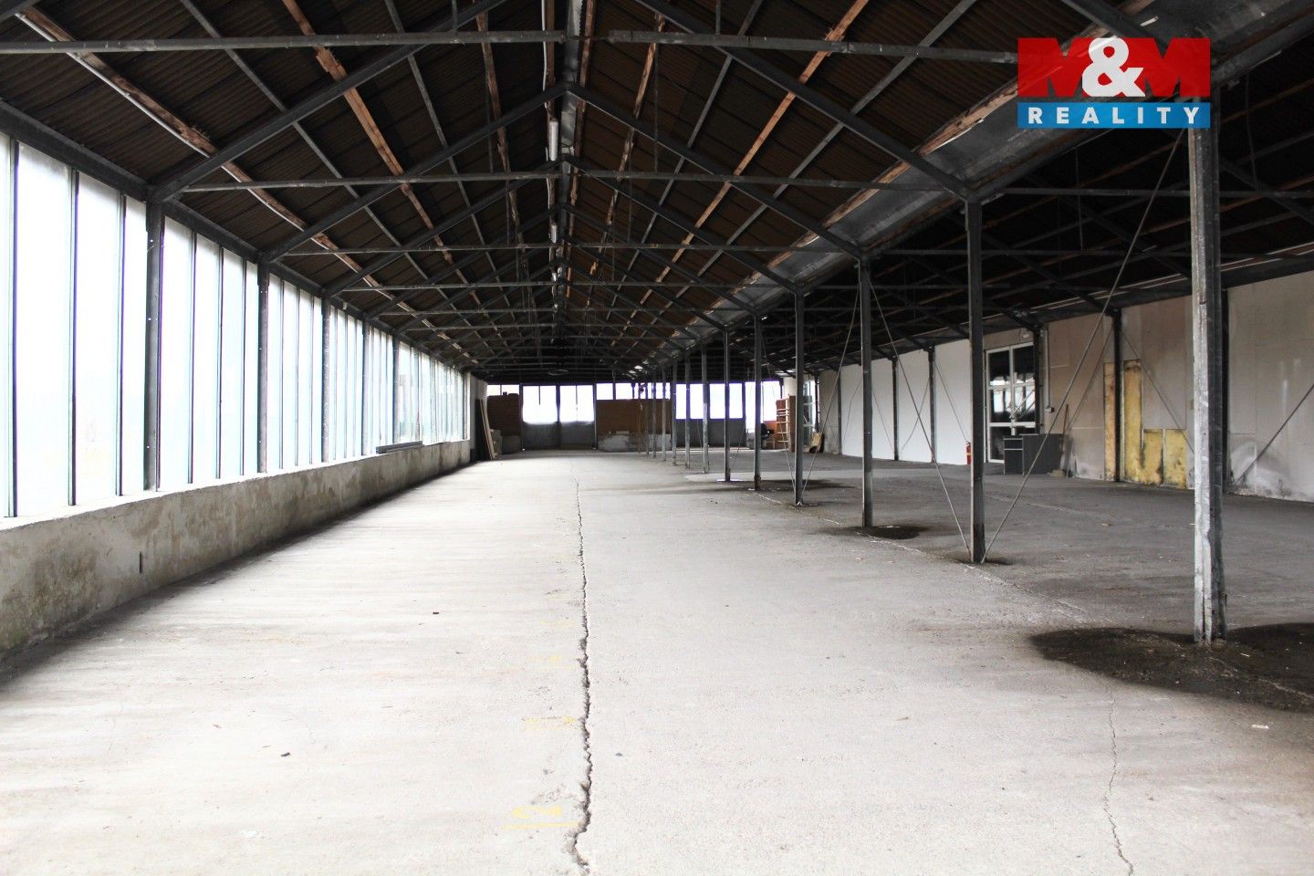 Pronájem komerčního prostoru 540 m² - foto 3