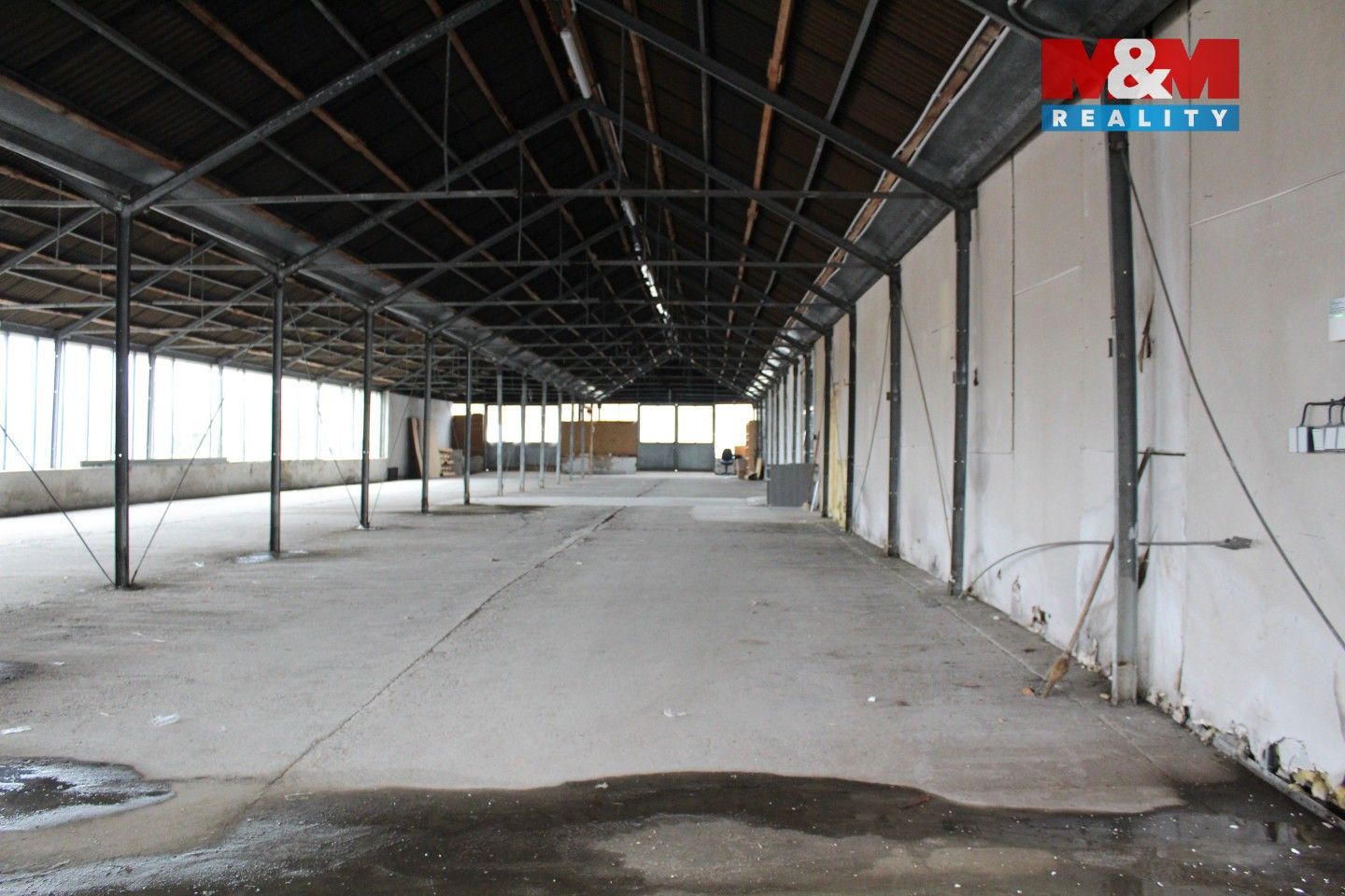 Pronájem komerčního prostoru 540 m² - foto 4