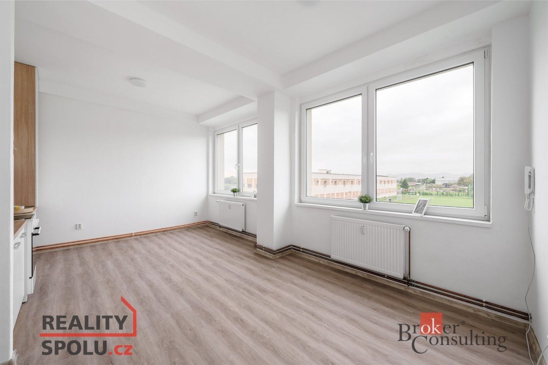 Pronájem bytu 2+kk 57 m² - foto 4