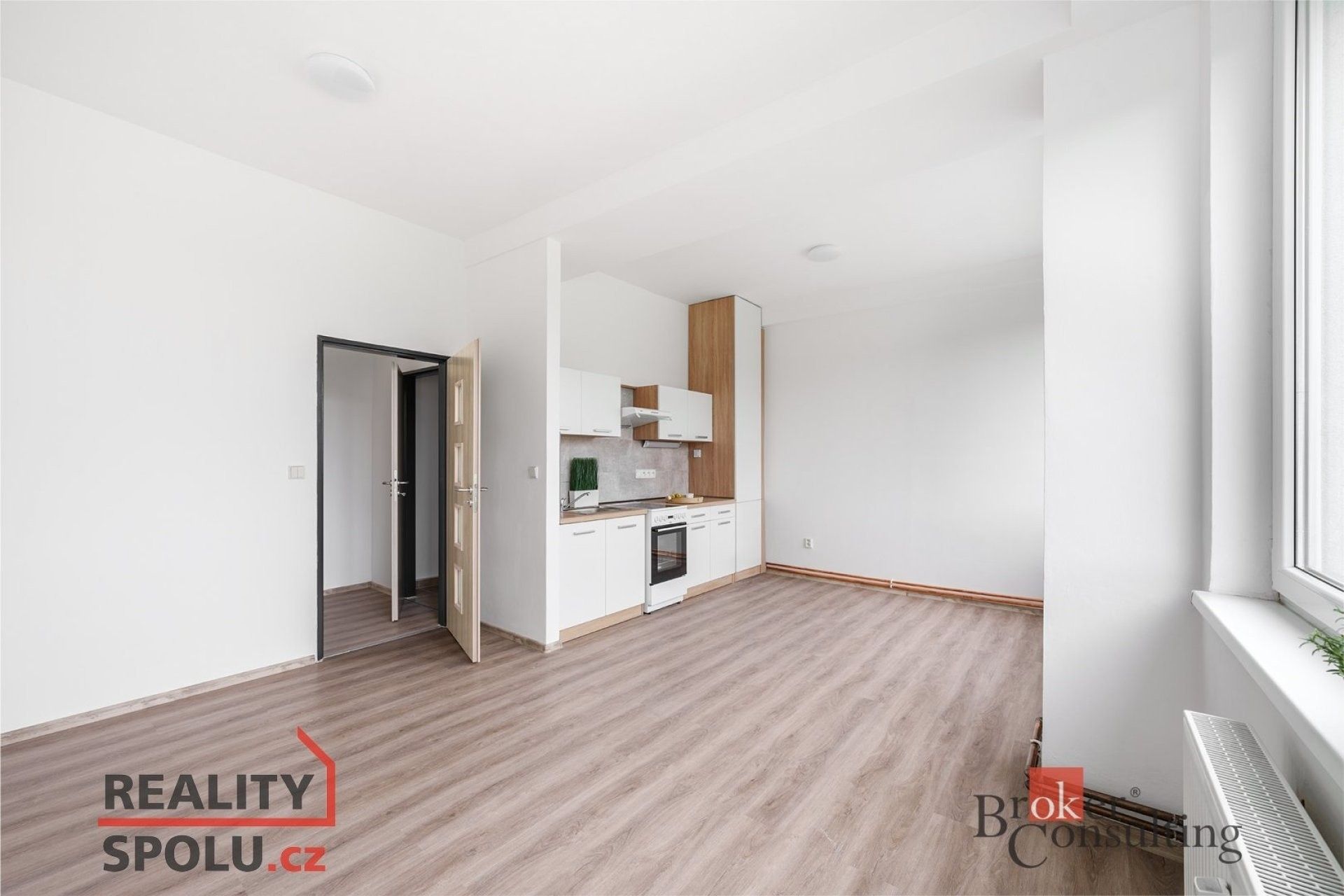 Pronájem bytu 2+kk 57 m² - foto 3