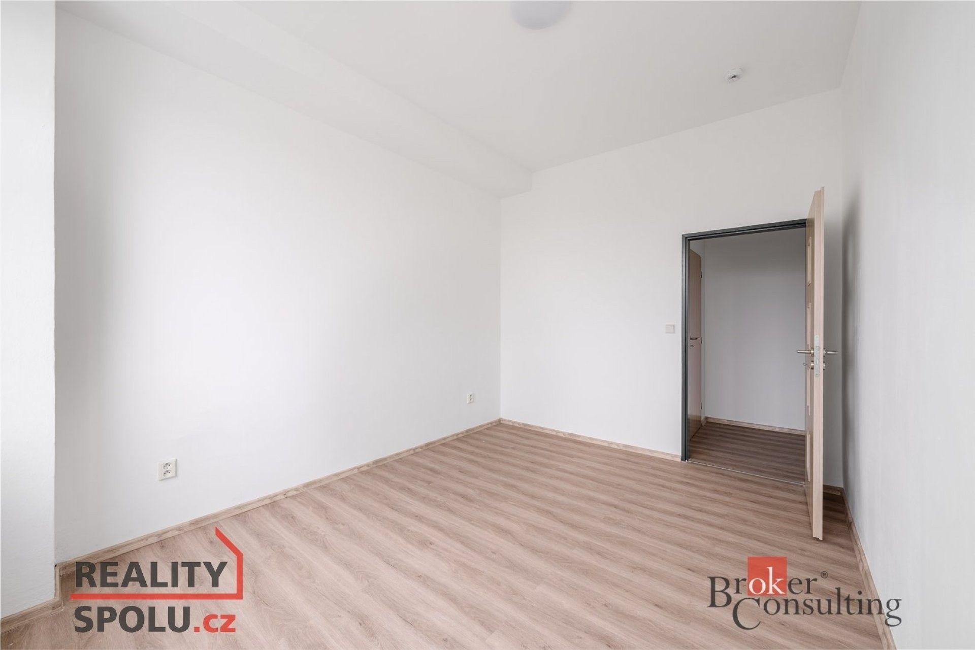 Pronájem bytu 2+kk 57 m² - foto 9