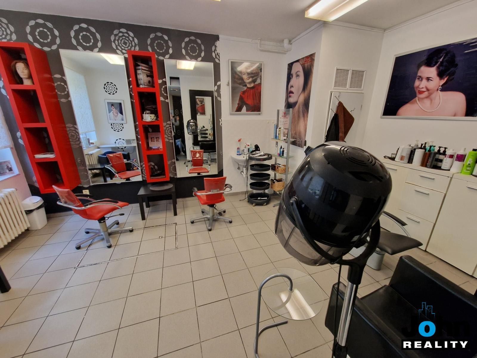 Prodej nemovitosti 400 m² - foto 17