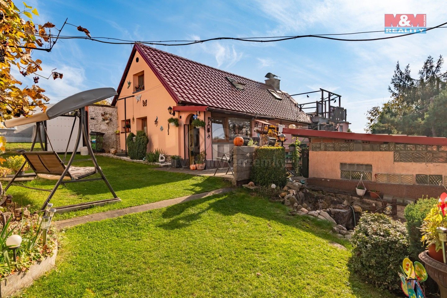 Prodej domu 300 m² - foto 1