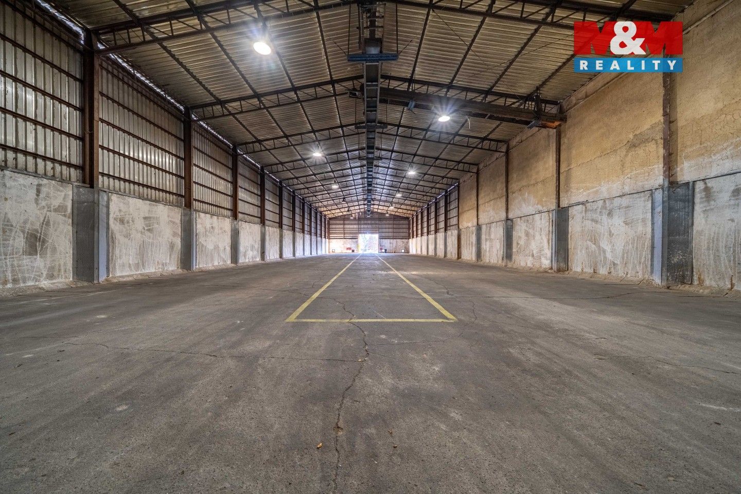 Pronájem komerčního prostoru 1000 m² - foto 2
