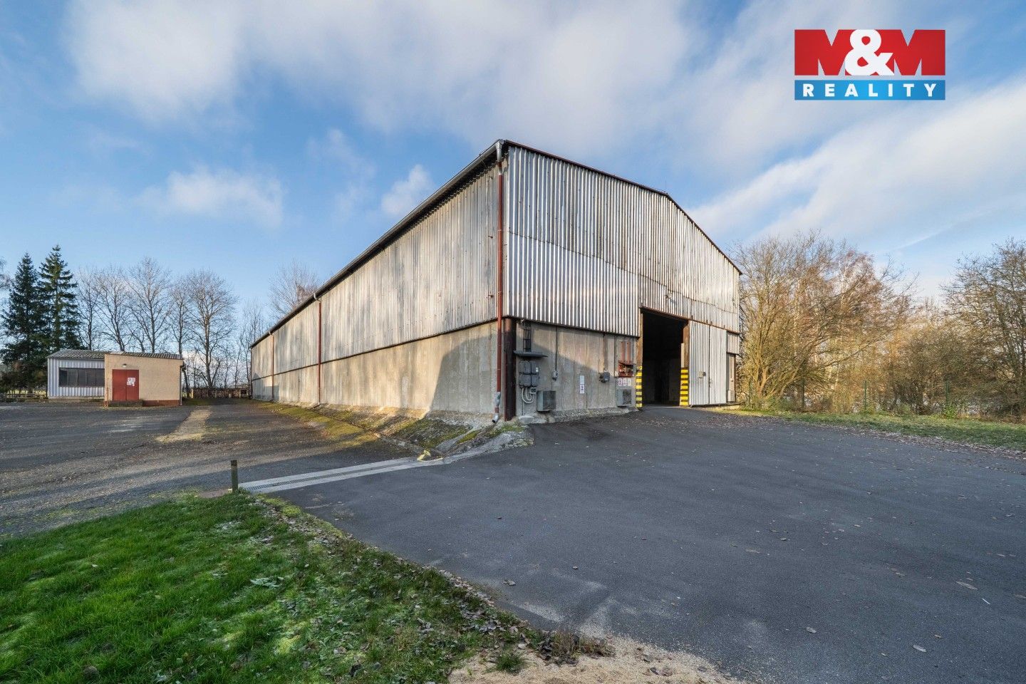 Pronájem komerčního prostoru 1000 m² - foto 5