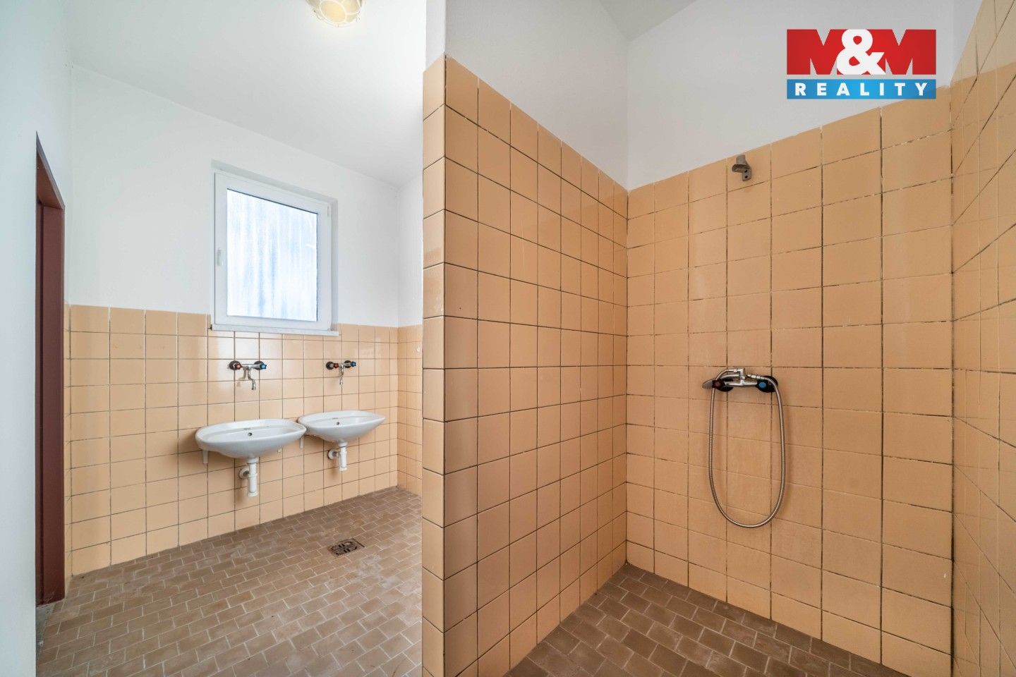 Pronájem komerčního prostoru 1000 m² - foto 14