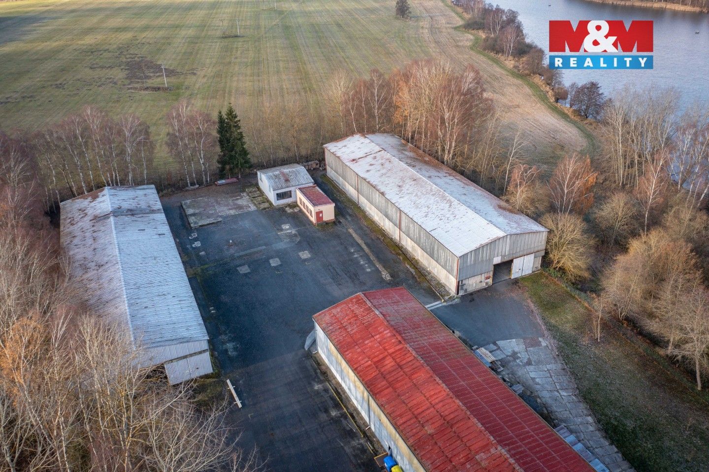 Pronájem komerčního prostoru 1000 m² - foto 23