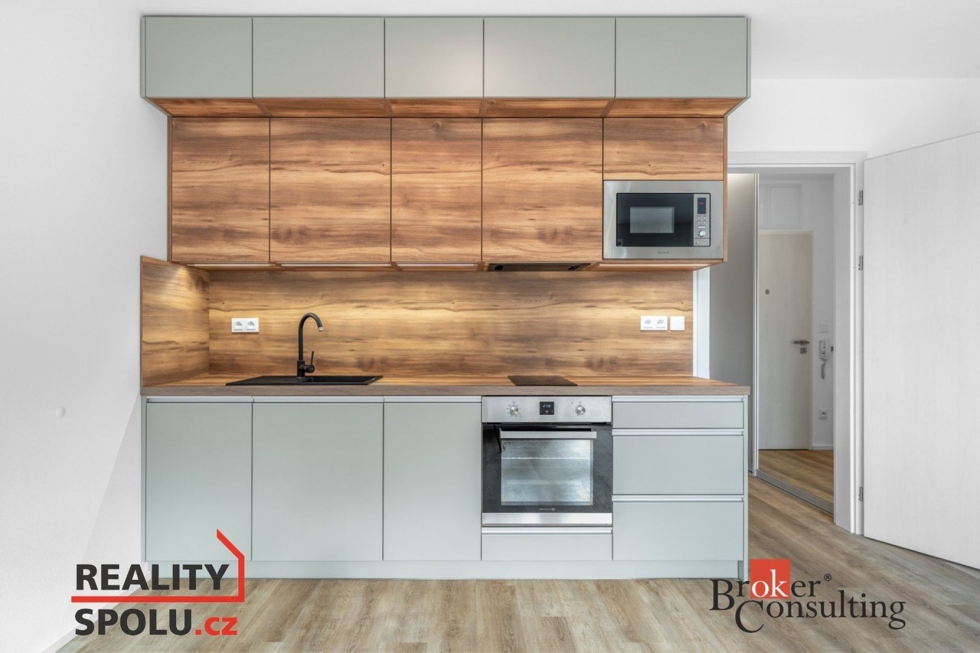 Pronájem bytu 1+kk 29 m² - foto 1