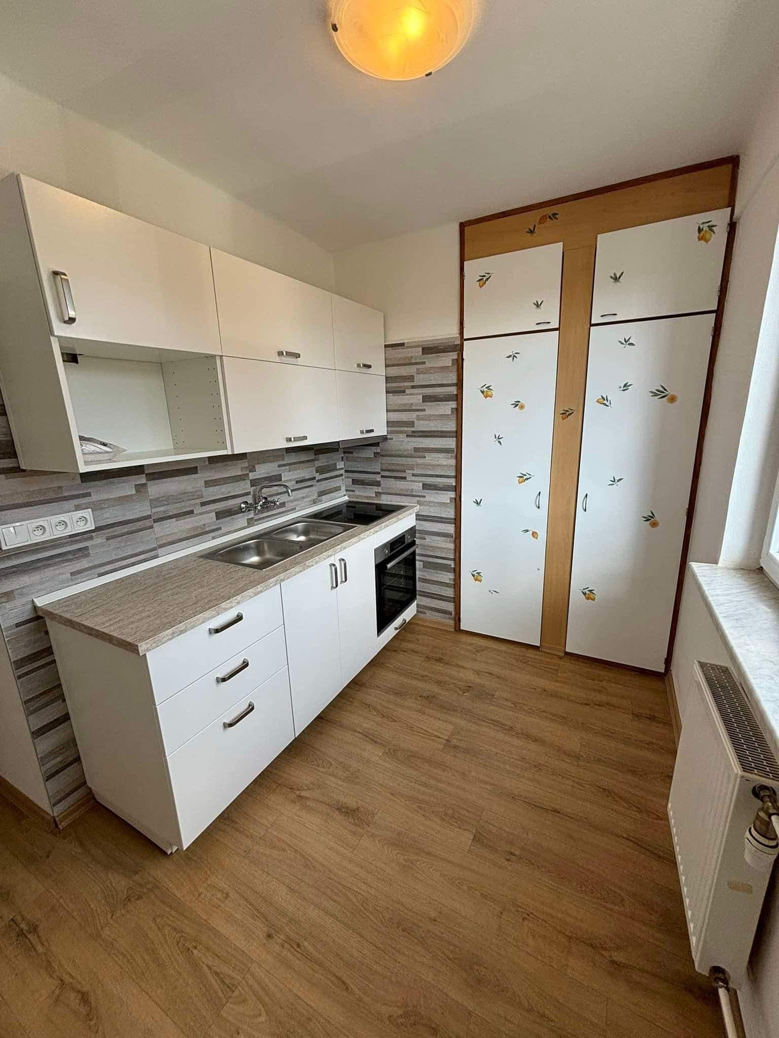 Pronájem bytu 2+1 60 m² - foto 5