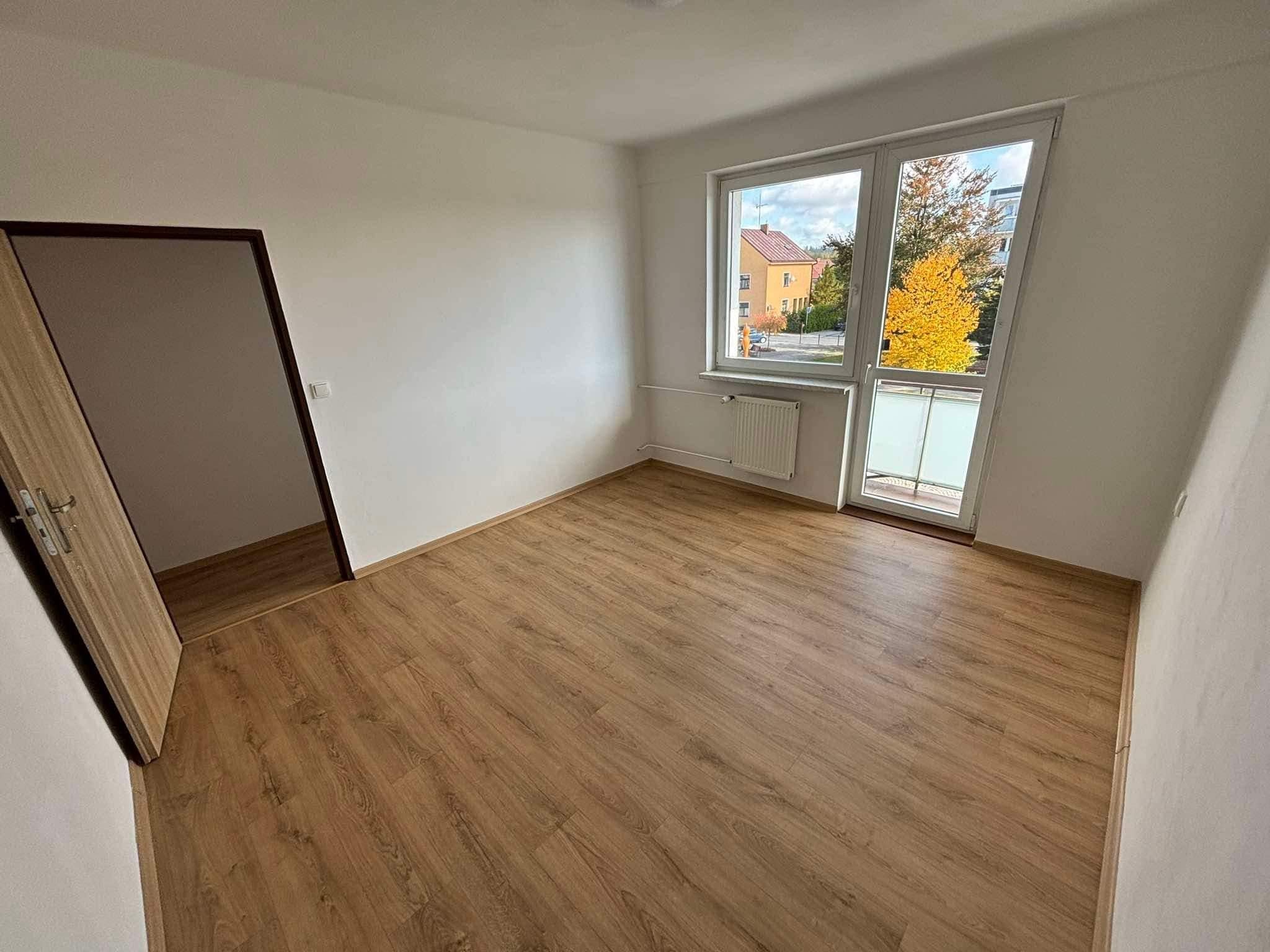 Pronájem bytu 2+1 60 m² - foto 7