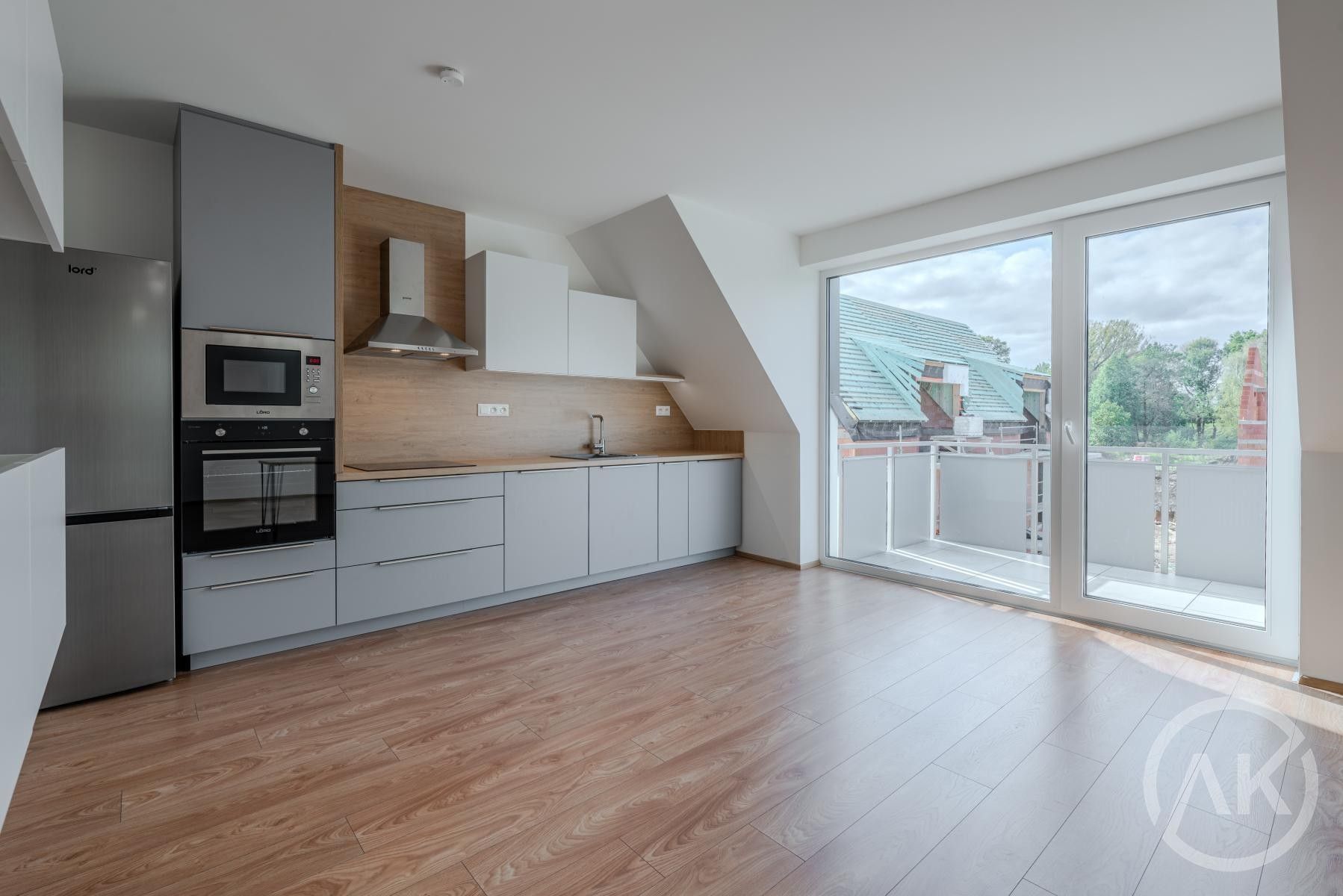 Pronájem bytu 3+kk 86 m² - foto 4