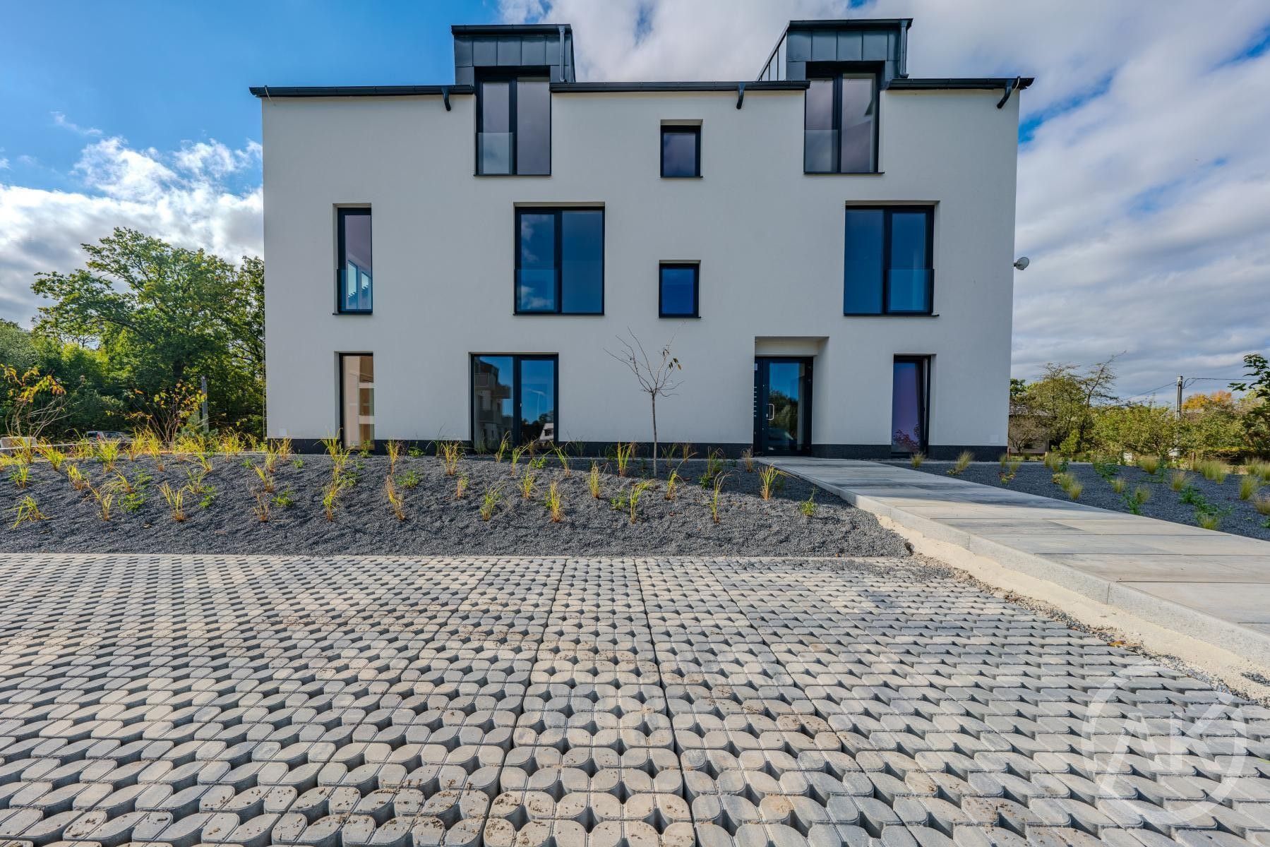 Pronájem bytu 3+kk 86 m² - foto 16