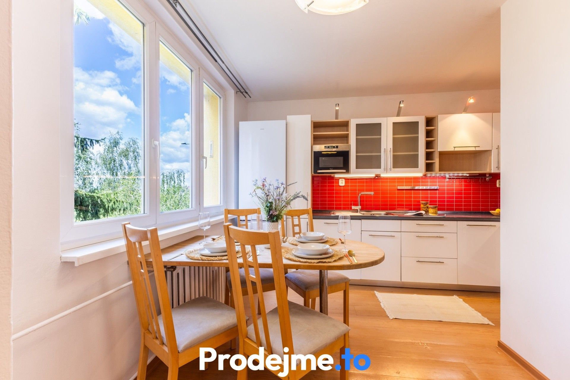 Pronájem bytu 3+1 77 m² - foto 3