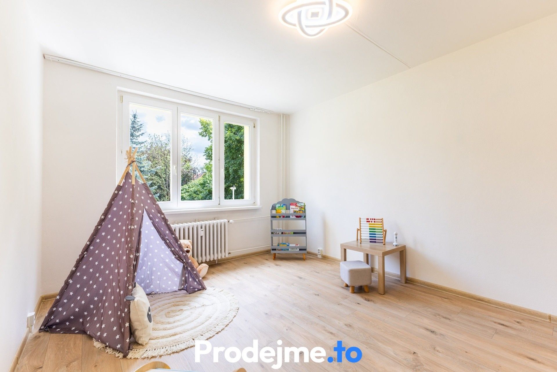 Pronájem bytu 3+1 77 m² - foto 13