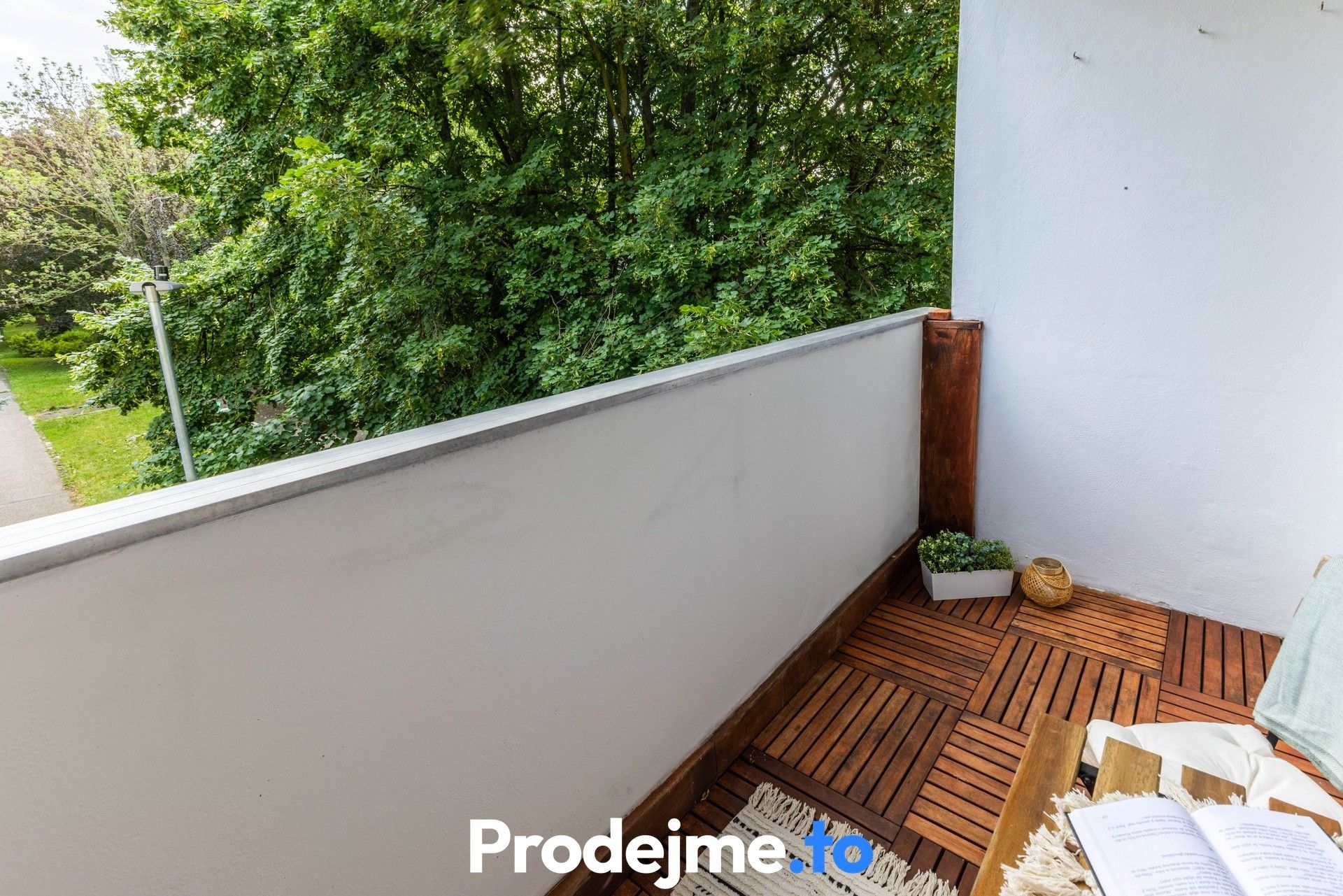 Pronájem bytu 3+1 77 m² - foto 12