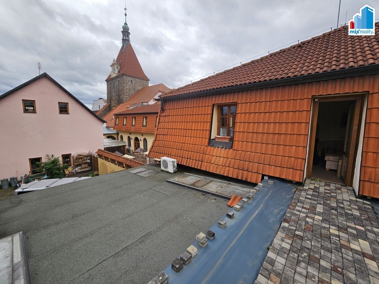 Pronájem bytu 3+kk 97 m² - foto 15