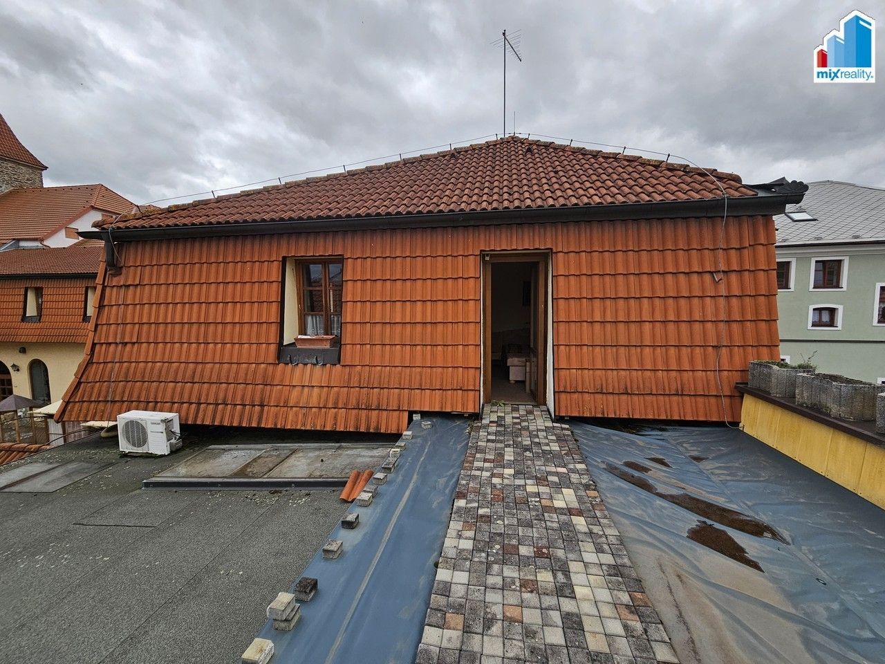 Pronájem bytu 3+kk 97 m² - foto 16