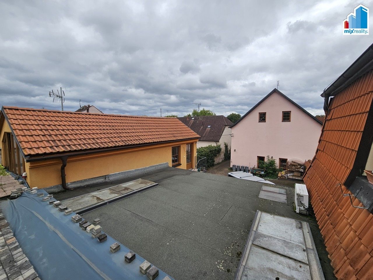 Pronájem bytu 3+kk 97 m² - foto 17