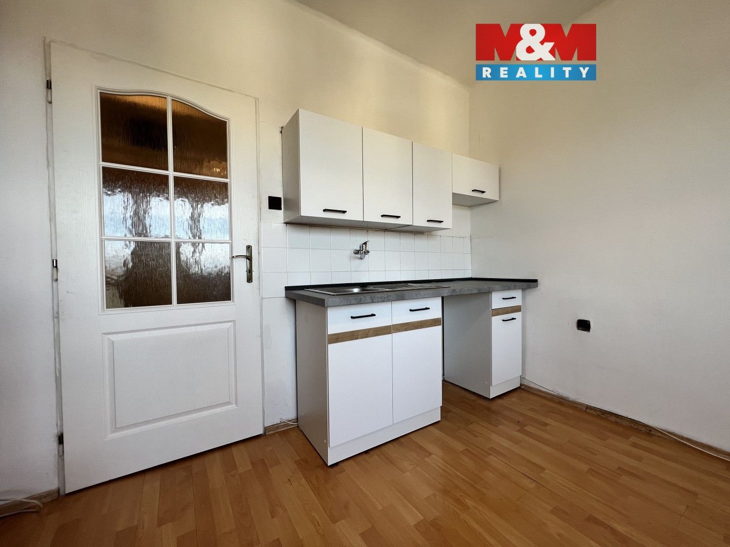Pronájem bytu 1+kk 23 m² - foto 1
