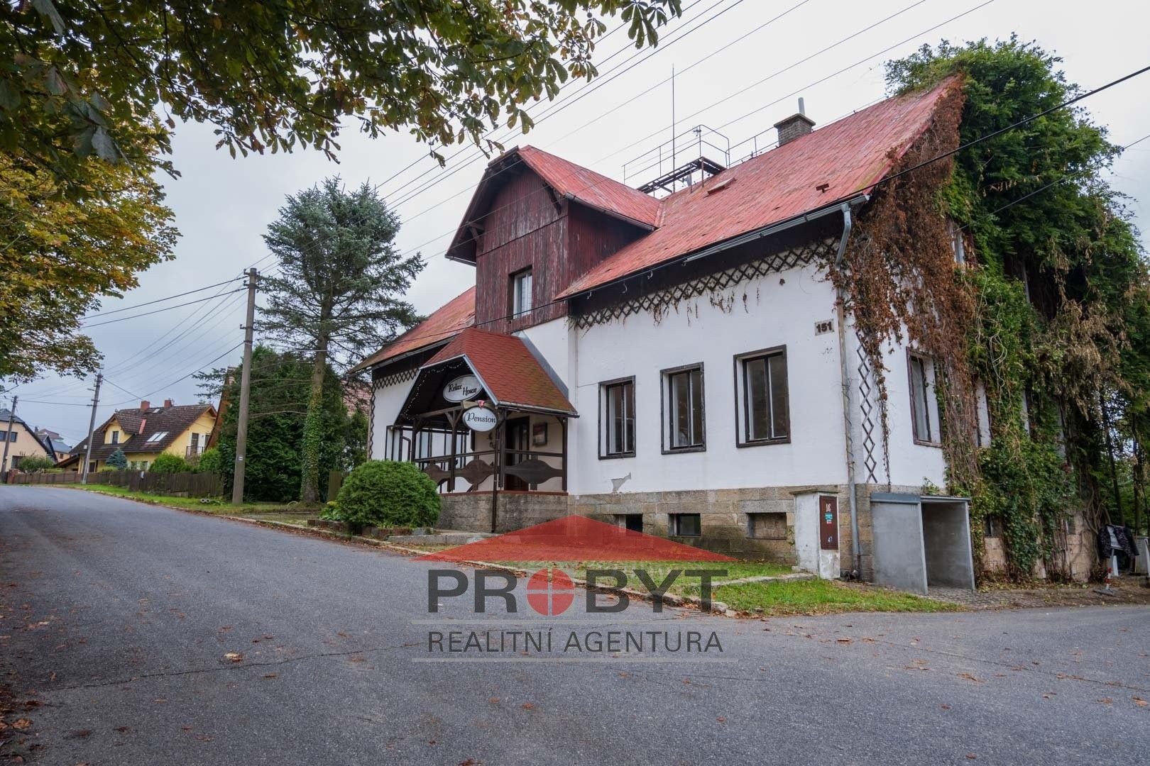 Prodej komerčního prostoru 1064 m² - foto 1