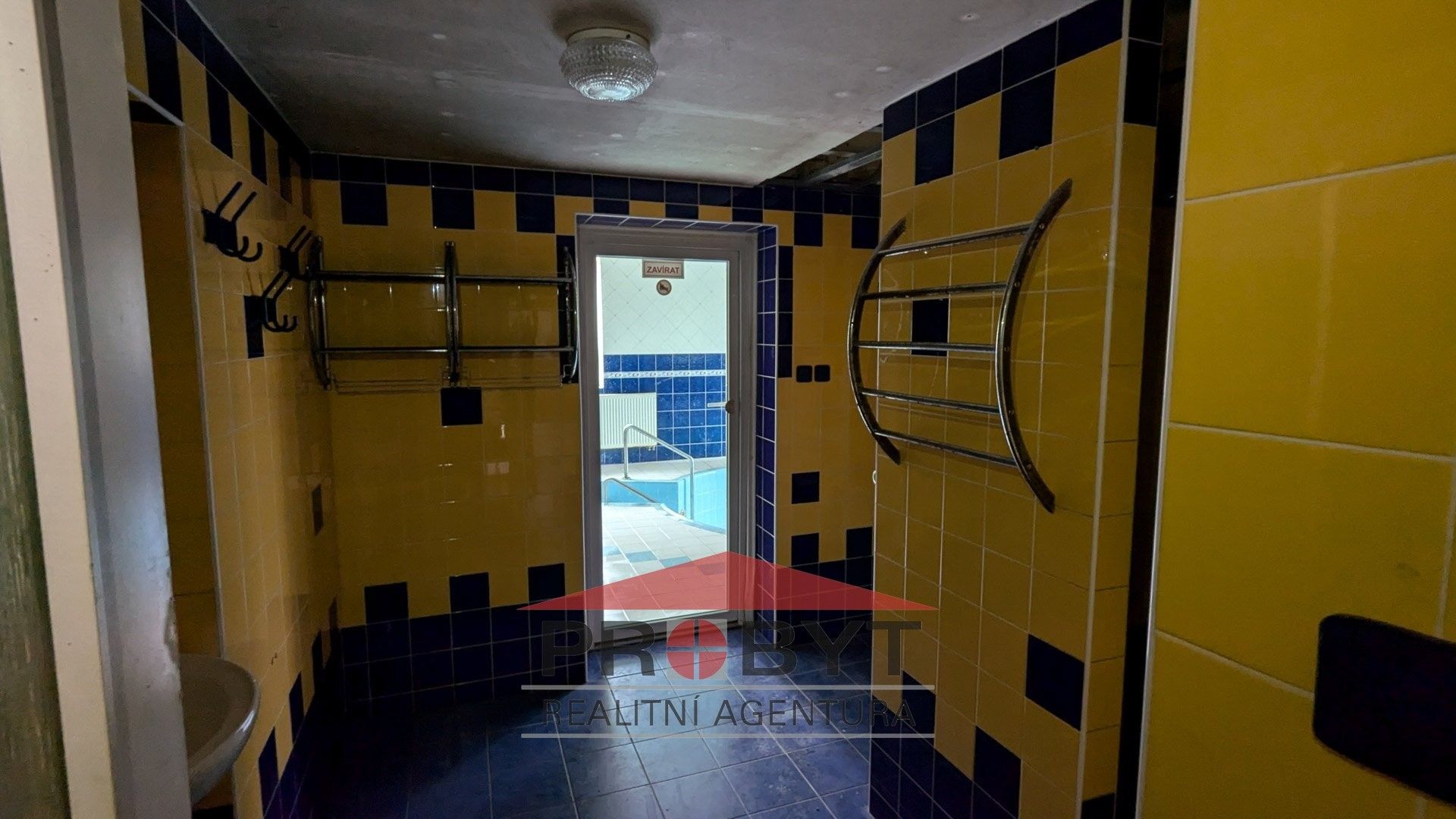 Prodej komerčního prostoru 1064 m² - foto 21