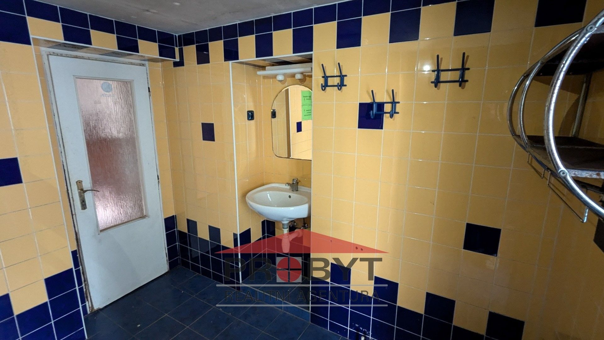 Prodej komerčního prostoru 1064 m² - foto 22