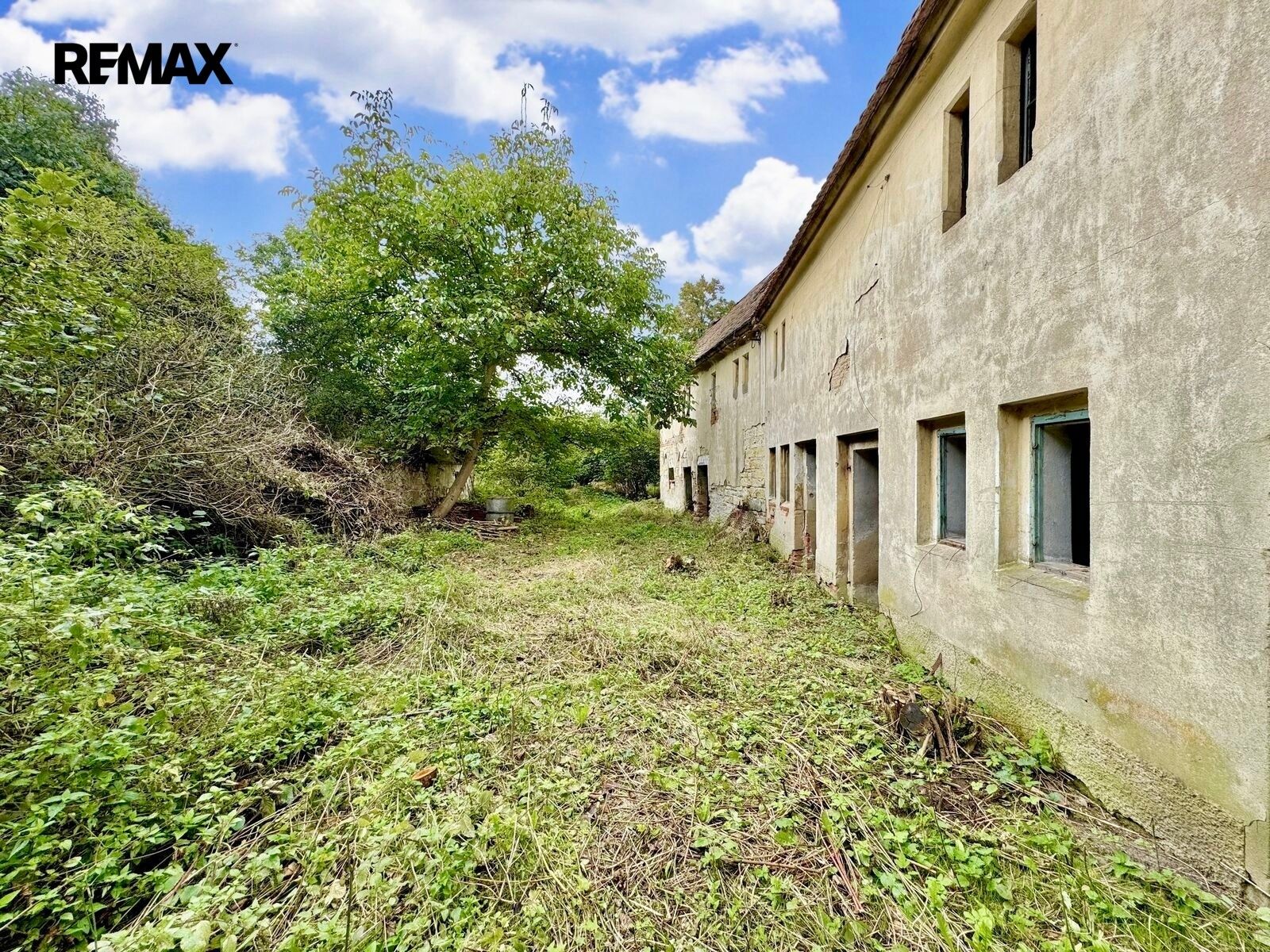 Prodej pozemku 889 m² - foto 3