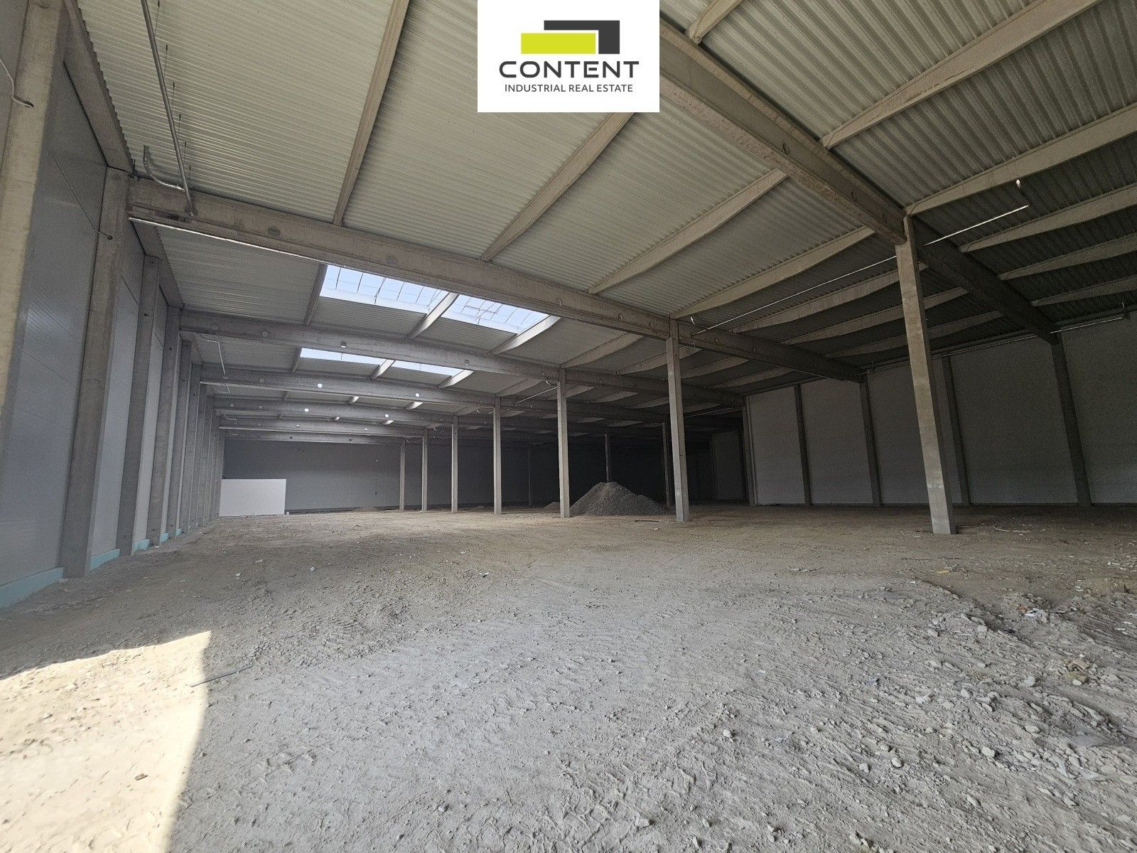 Pronájem komerčního prostoru 10241 m² - foto 3