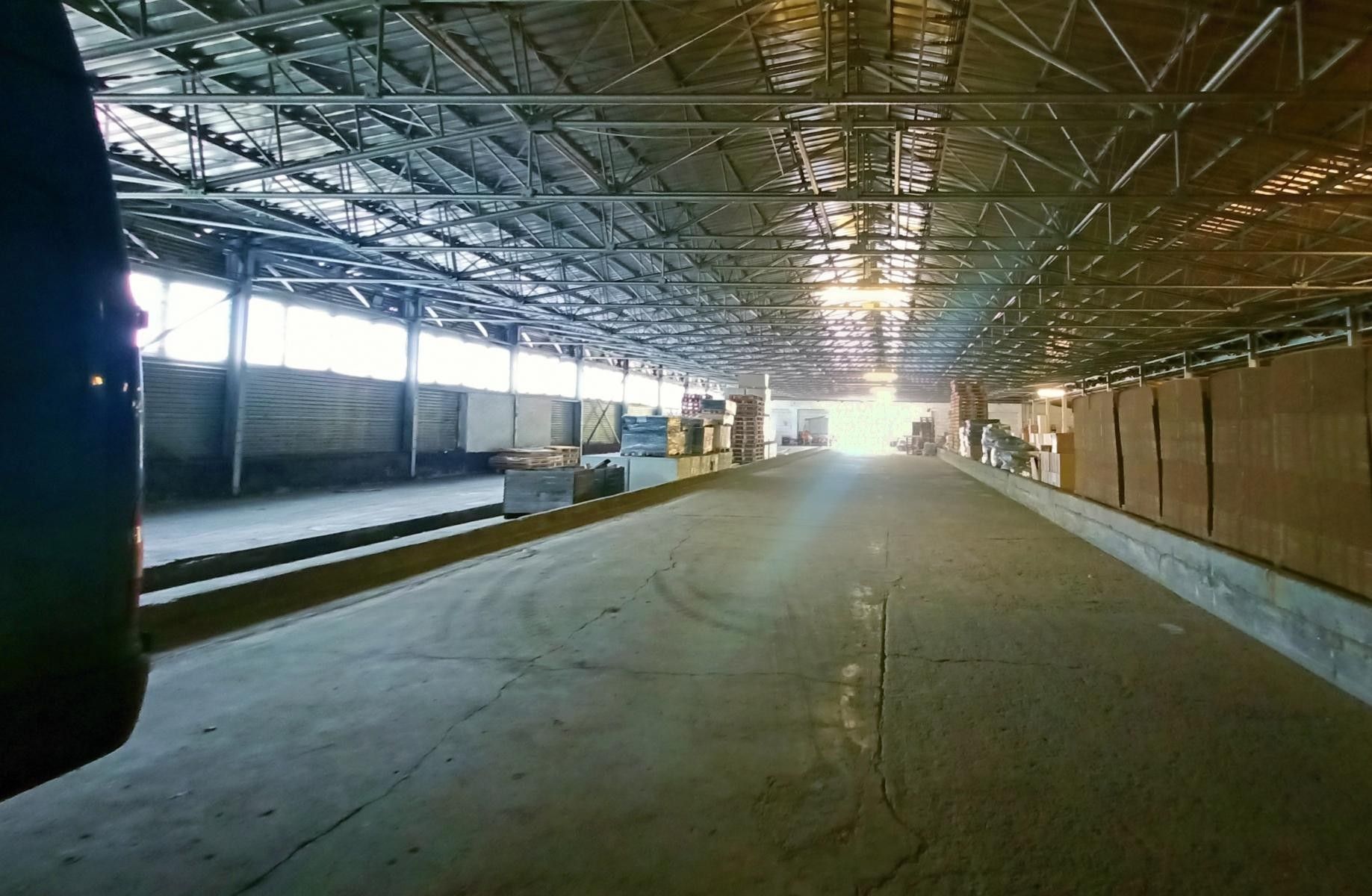 Pronájem komerčního prostoru 200 m² - foto 2