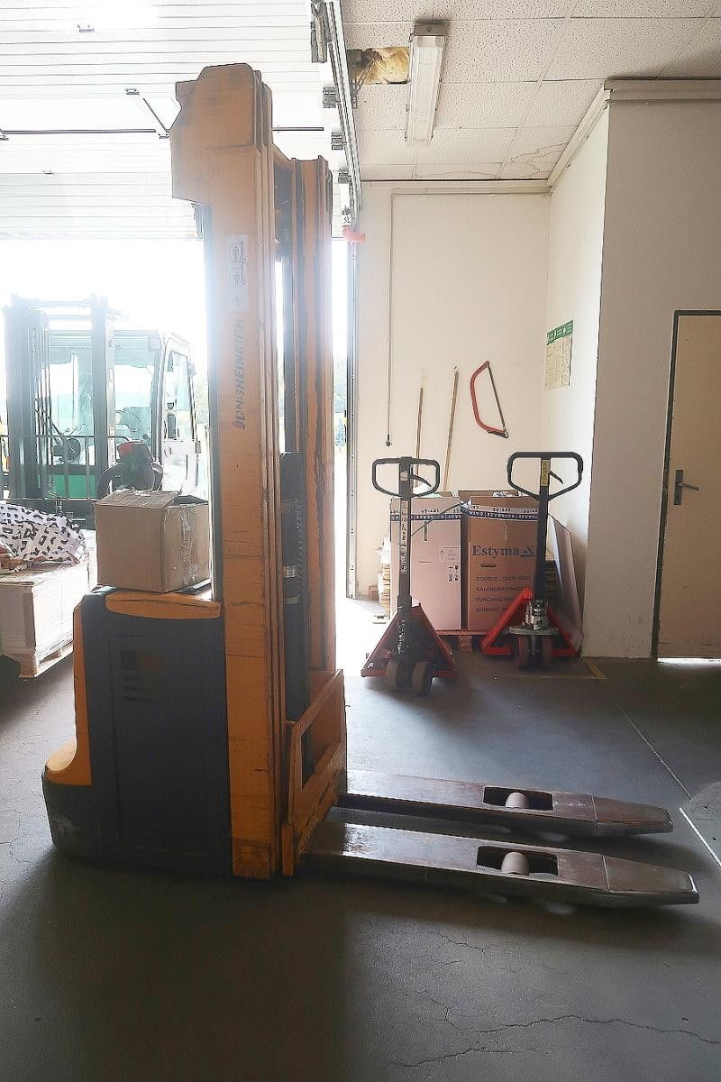 Pronájem komerčního prostoru 200 m² - foto 7
