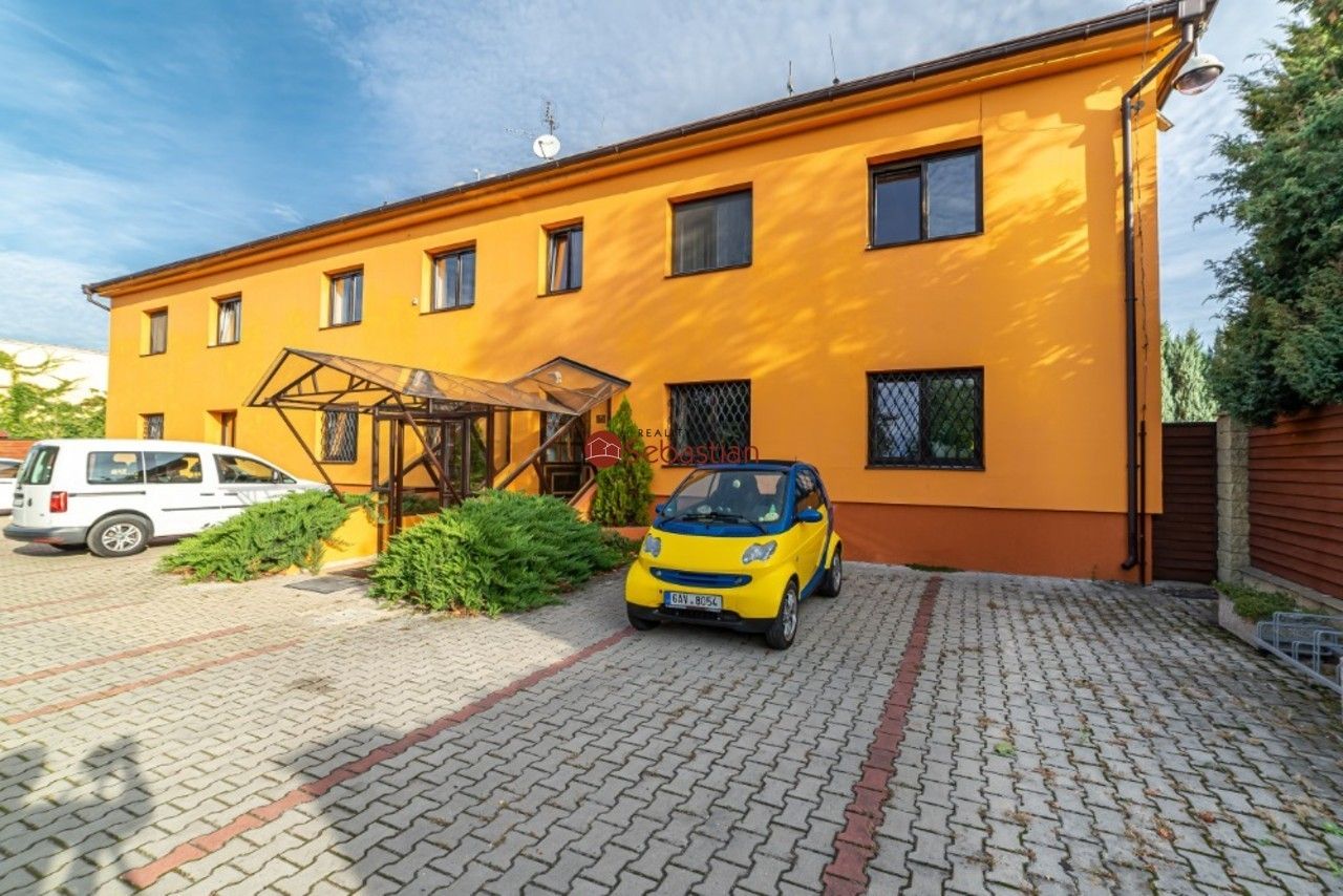 Pronájem komerčního prostoru 216 m² - foto 6