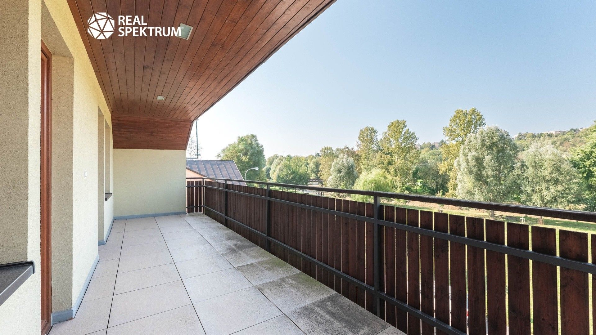 Prodej komerčního prostoru 378 m² - foto 7