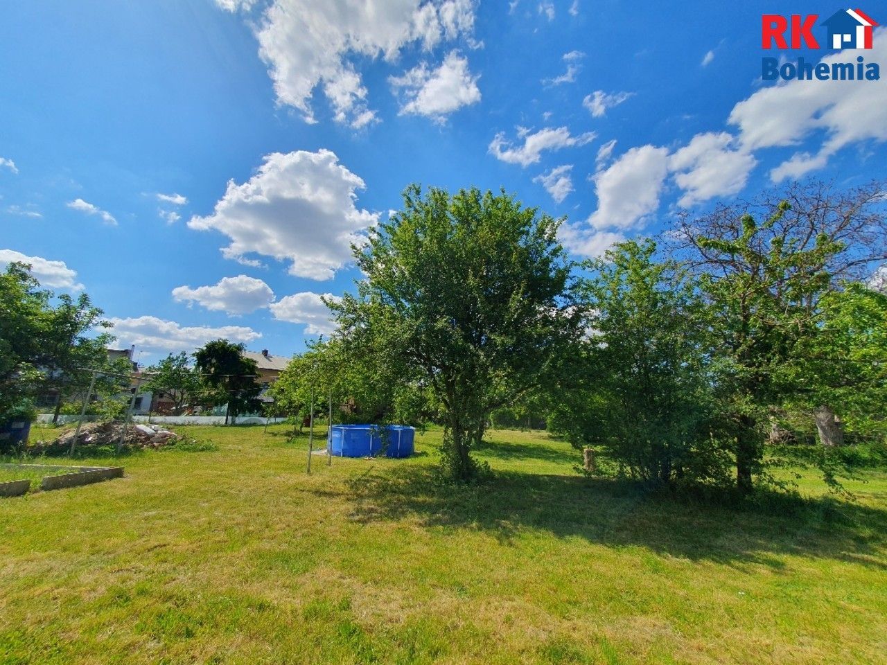 Prodej pozemku 1447 m² - foto 1