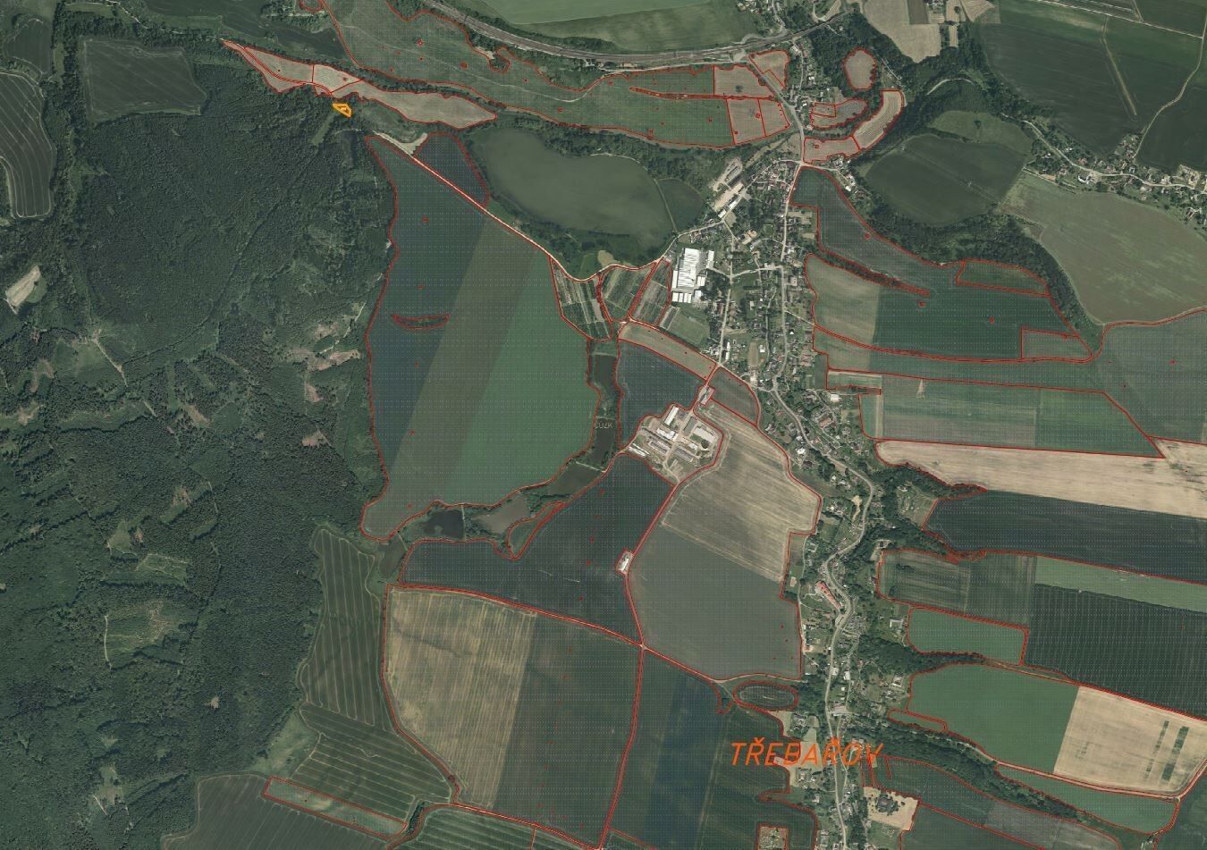 Prodej nemovitosti 1031 m² - foto 4