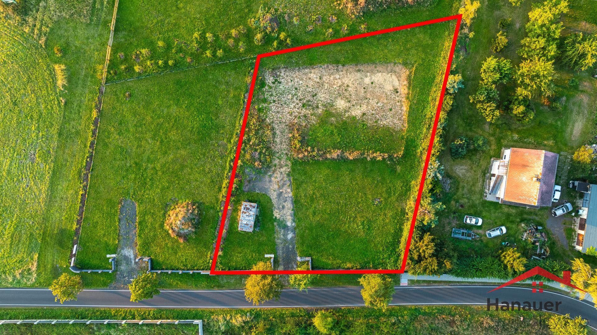 Prodej pozemku 1950 m² - foto 4