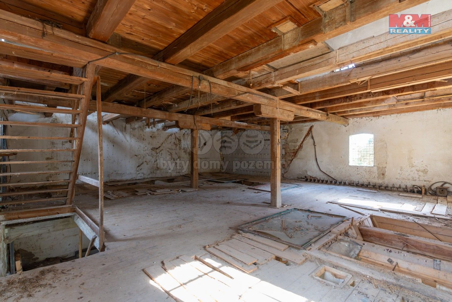 Prodej komerčního prostoru 250 m² - foto 24