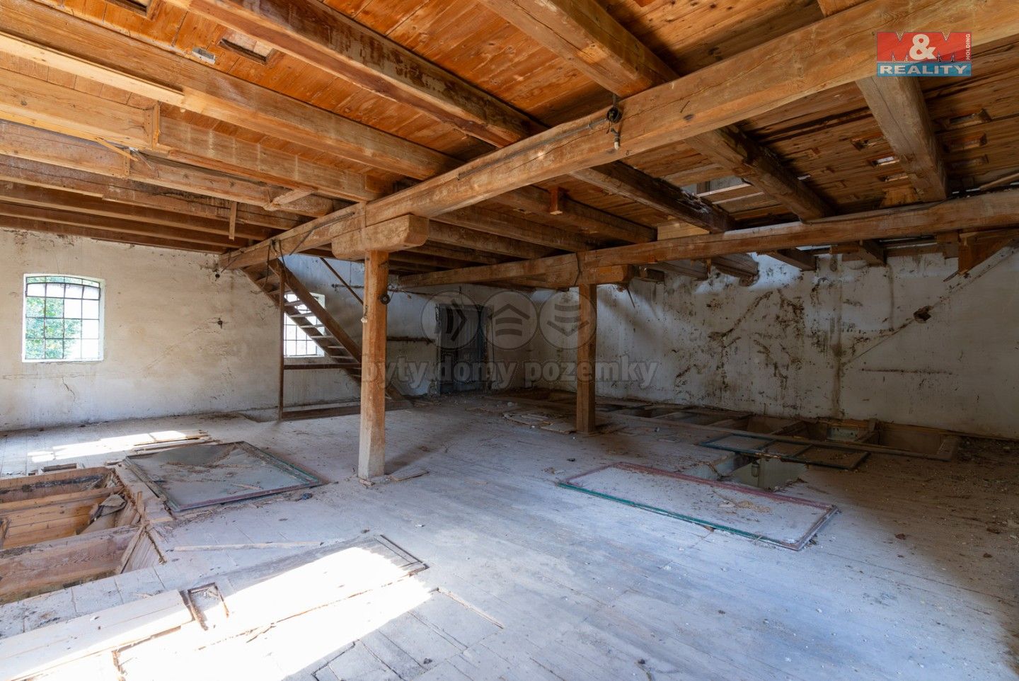 Prodej komerčního prostoru 250 m² - foto 25