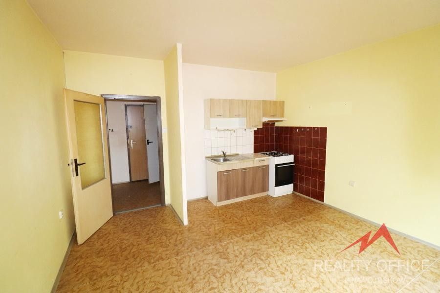 Pronájem bytu 2+kk 43 m² - foto 4