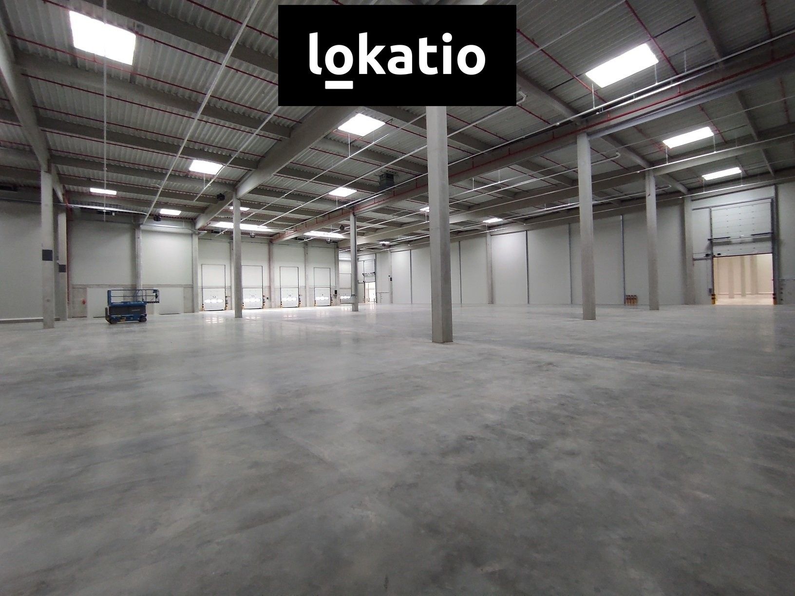 Pronájem komerčního prostoru 7420 m² - foto 15