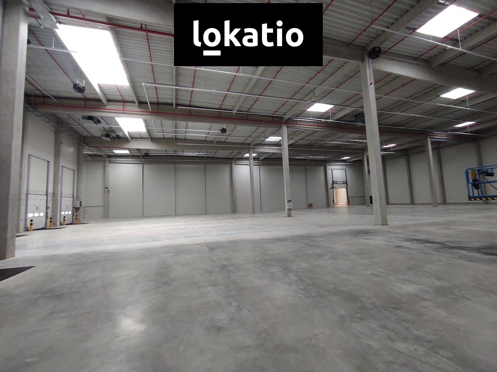 Pronájem komerčního prostoru 7420 m² - foto 18