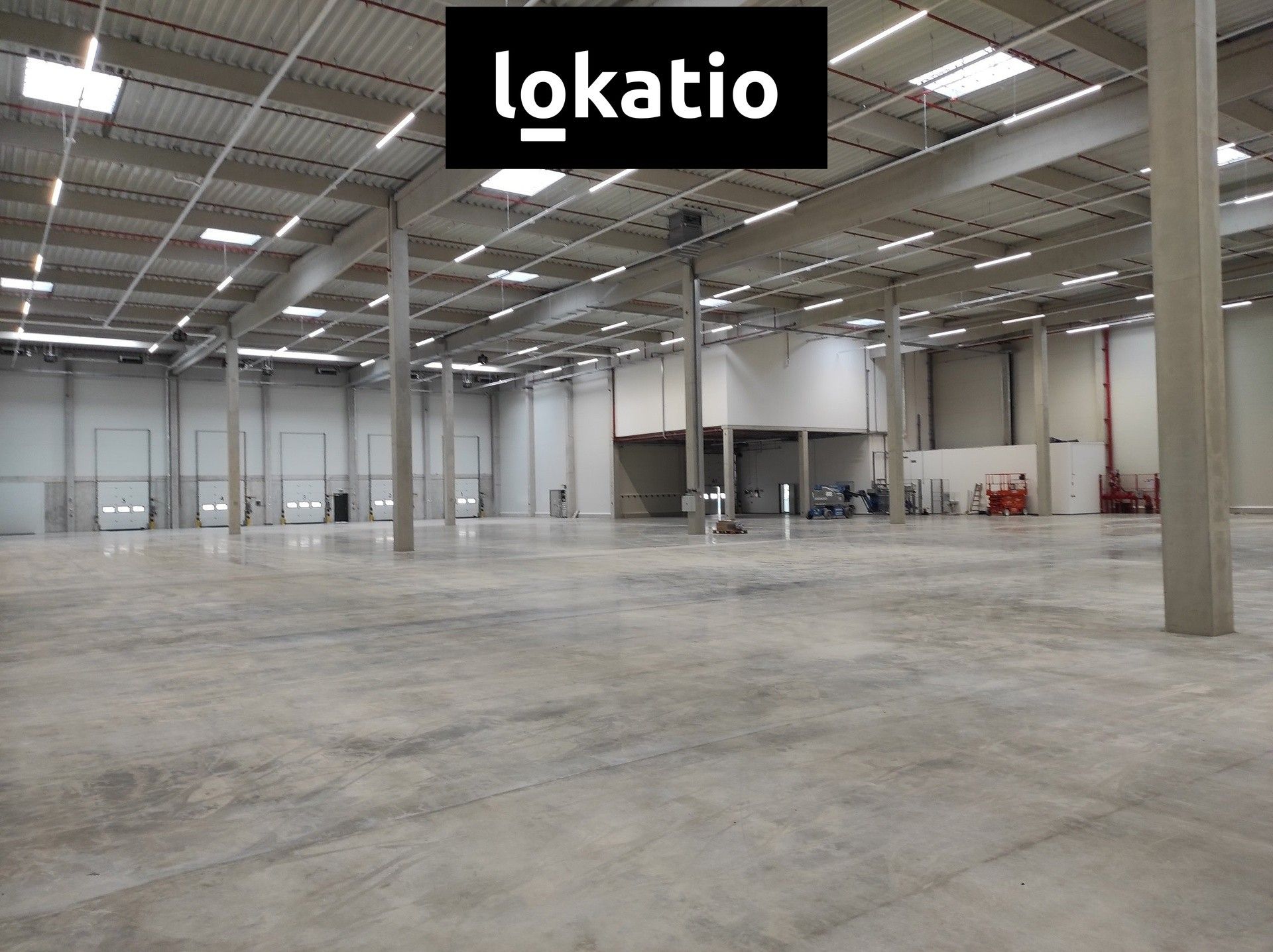 Pronájem komerčního prostoru 7420 m² - foto 21