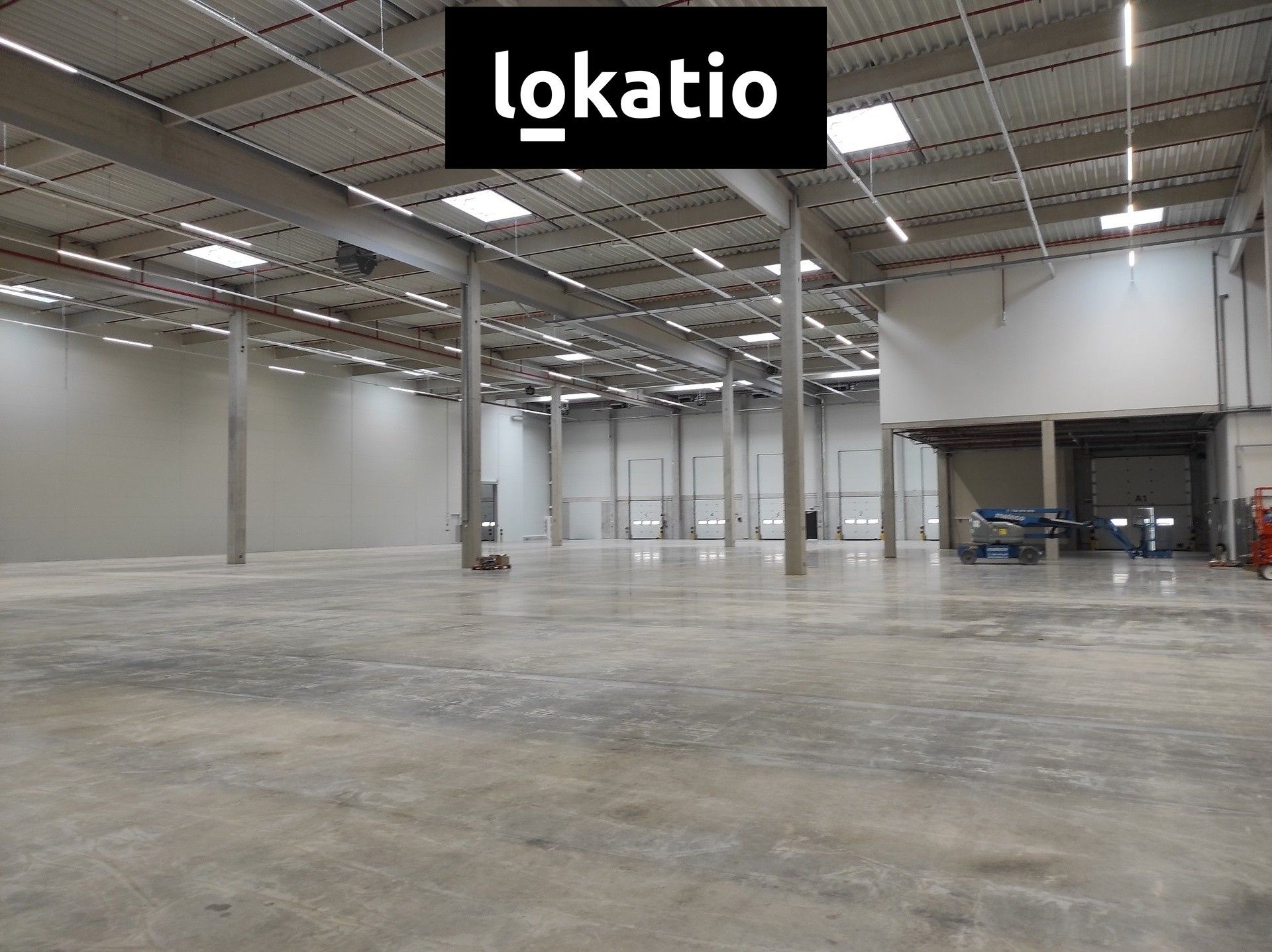 Pronájem komerčního prostoru 7420 m² - foto 22