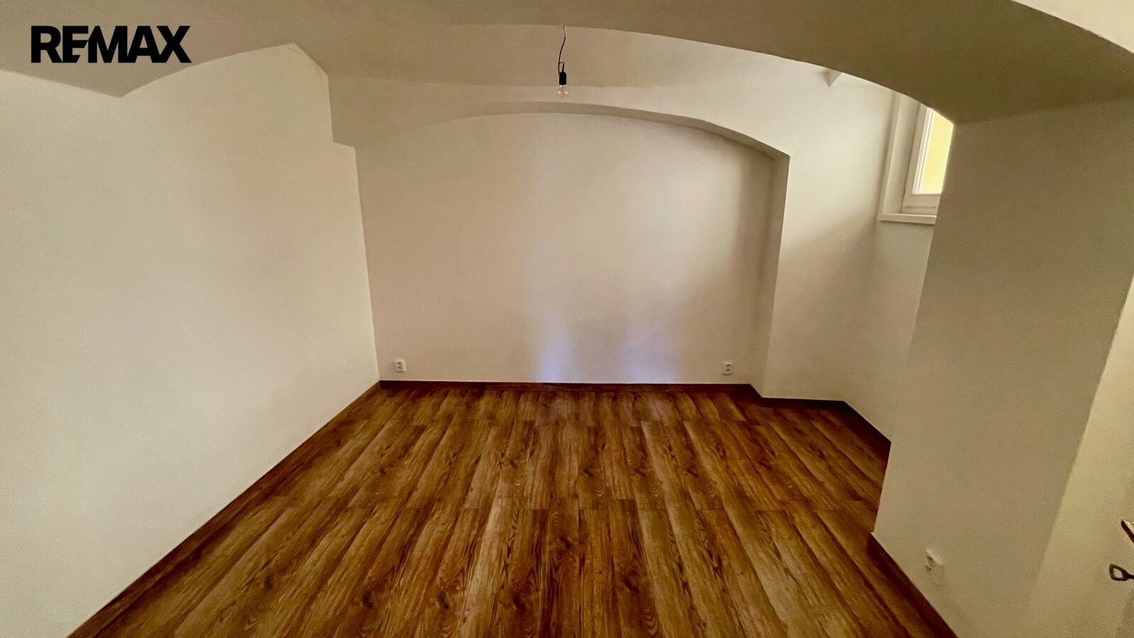 Pronájem bytu 3+kk 65 m² - foto 12