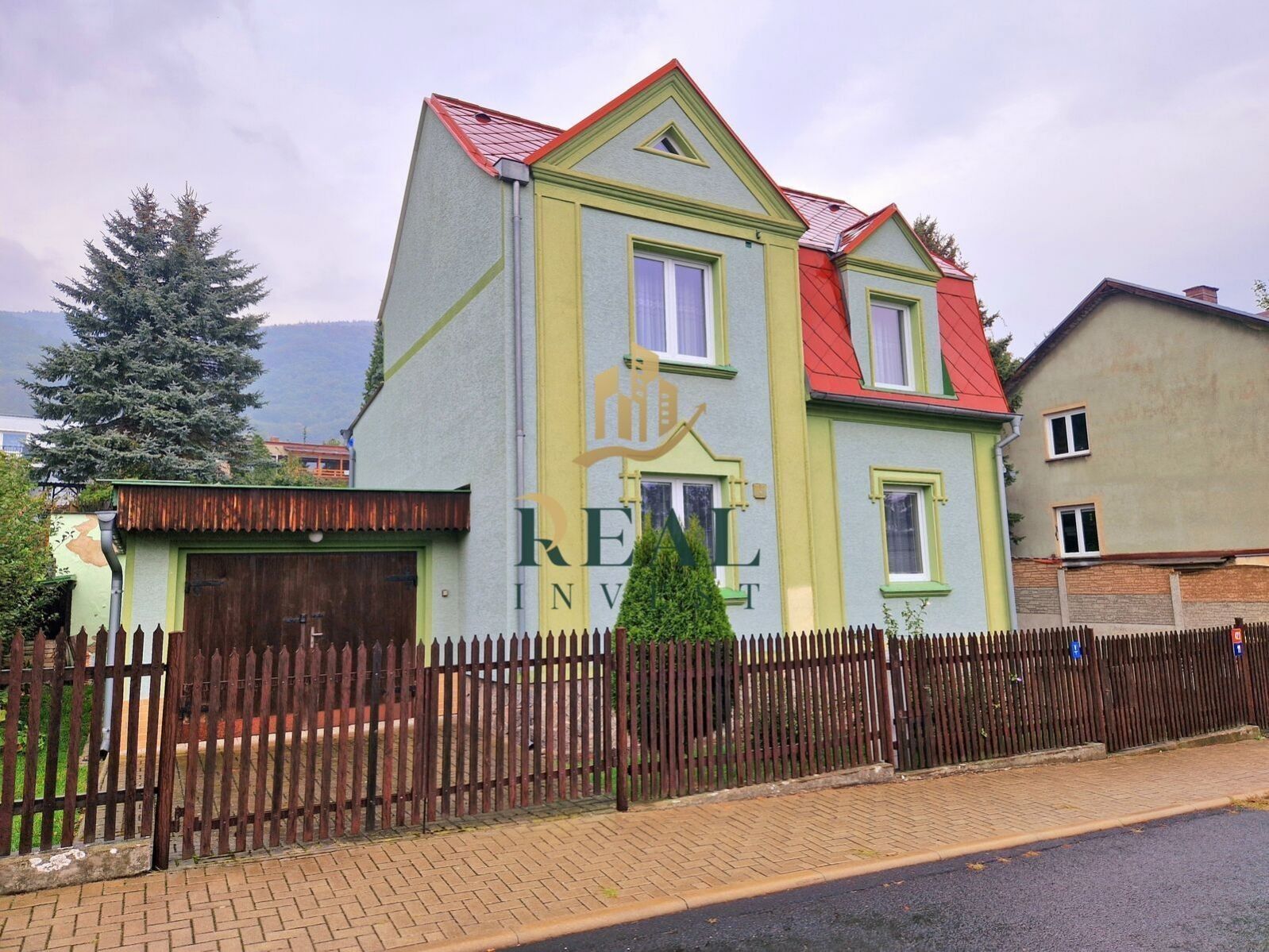 Prodej domu 140 m² - foto 1
