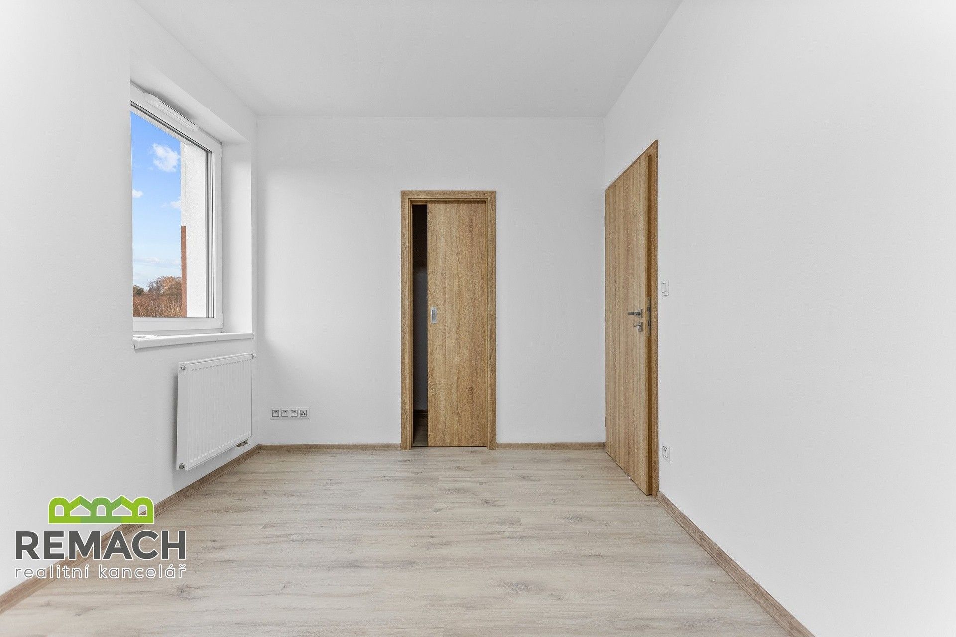 Pronájem bytu 2+kk 56 m² - foto 4