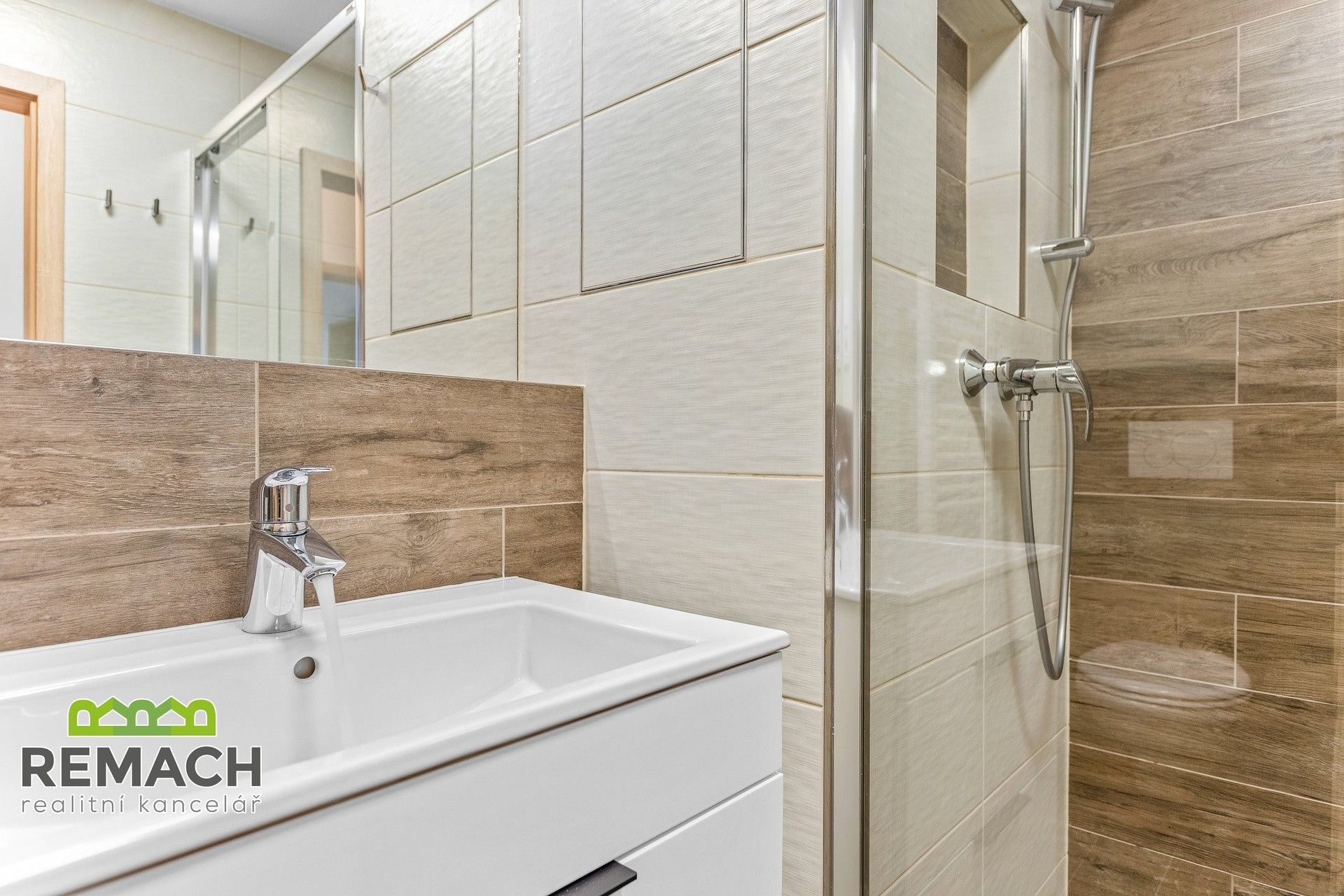 Pronájem bytu 2+kk 56 m² - foto 14