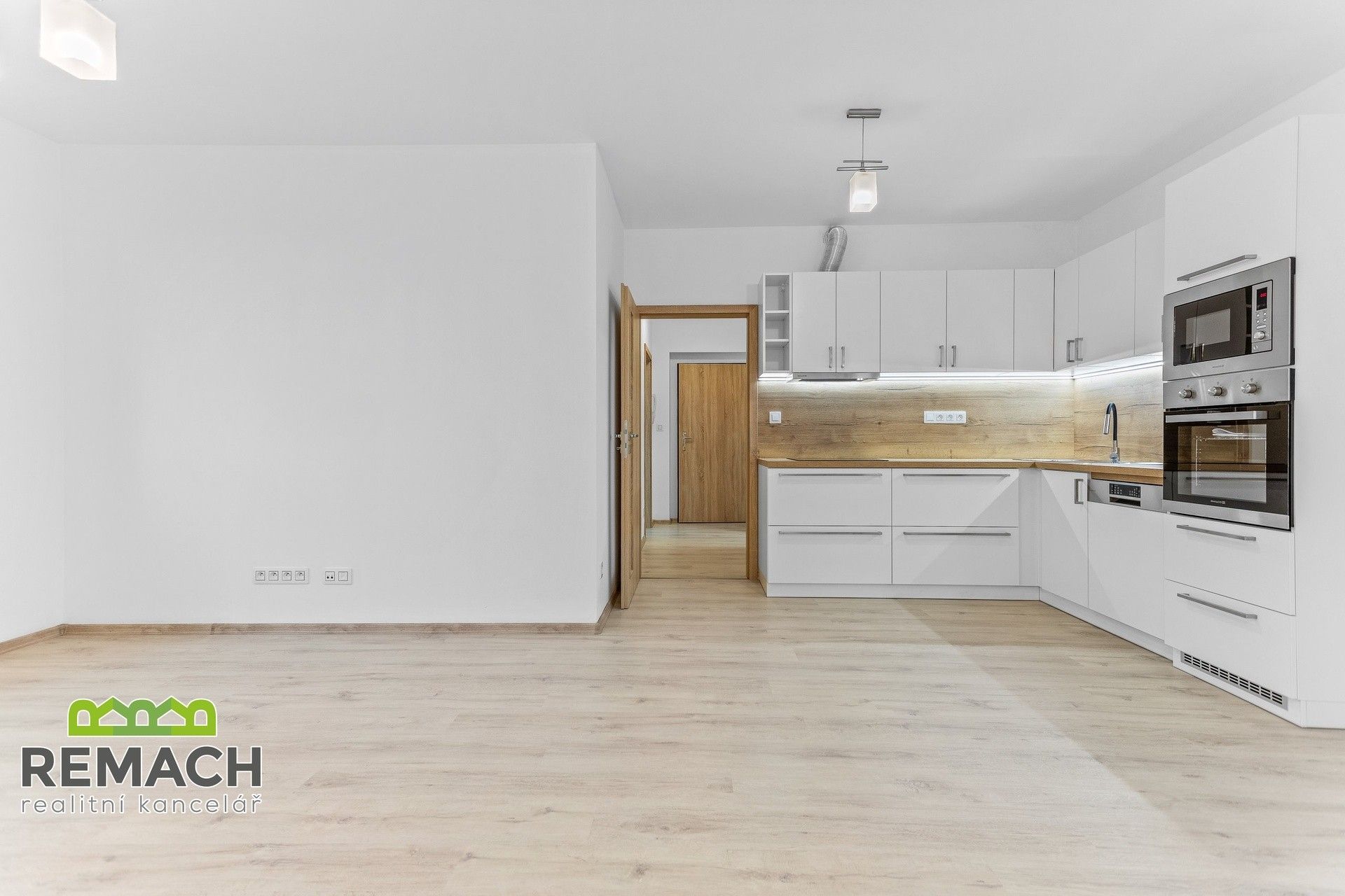 Pronájem bytu 2+kk 56 m² - foto 11