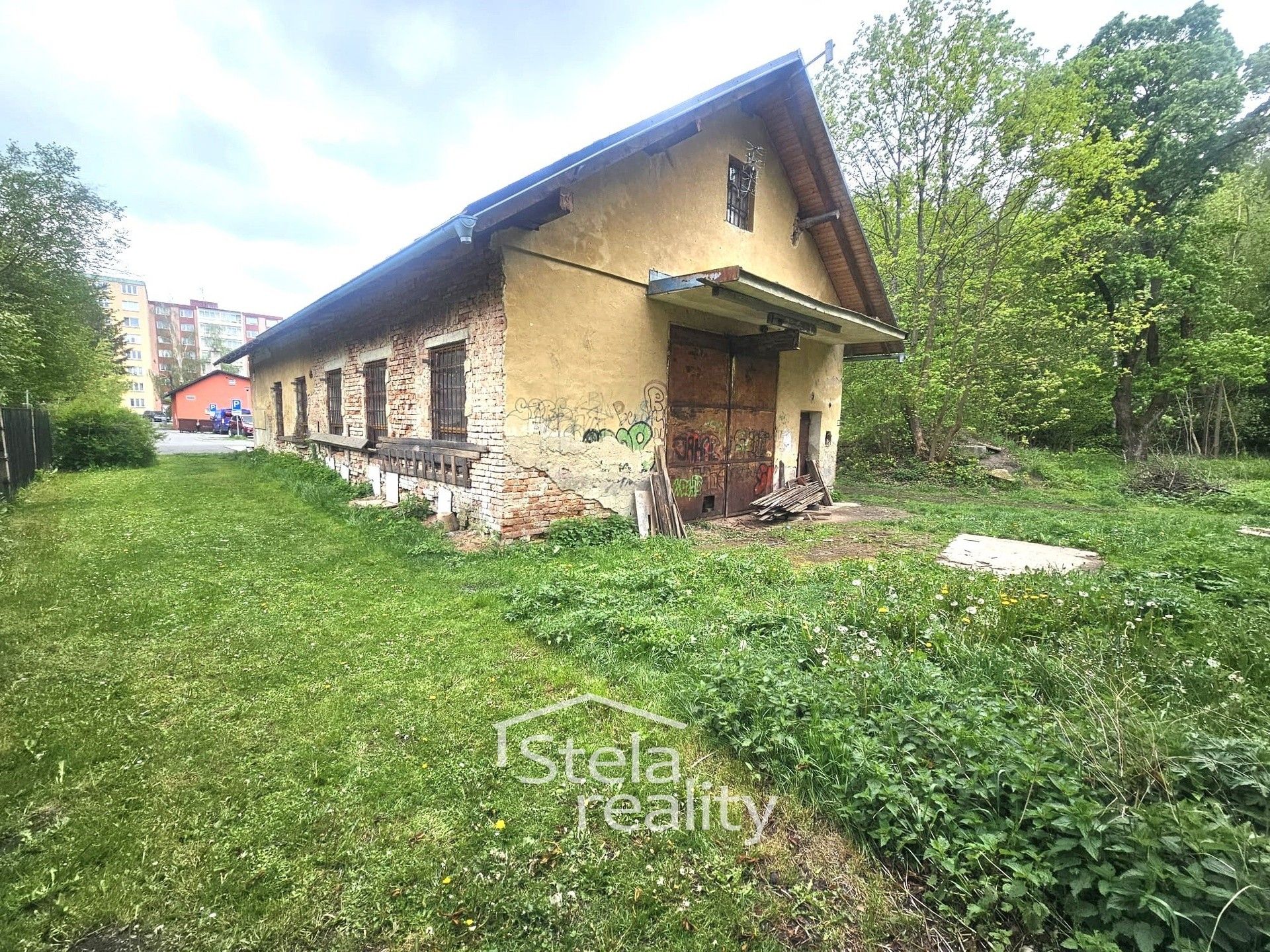 Prodej nemovitosti 220 m² - foto 3