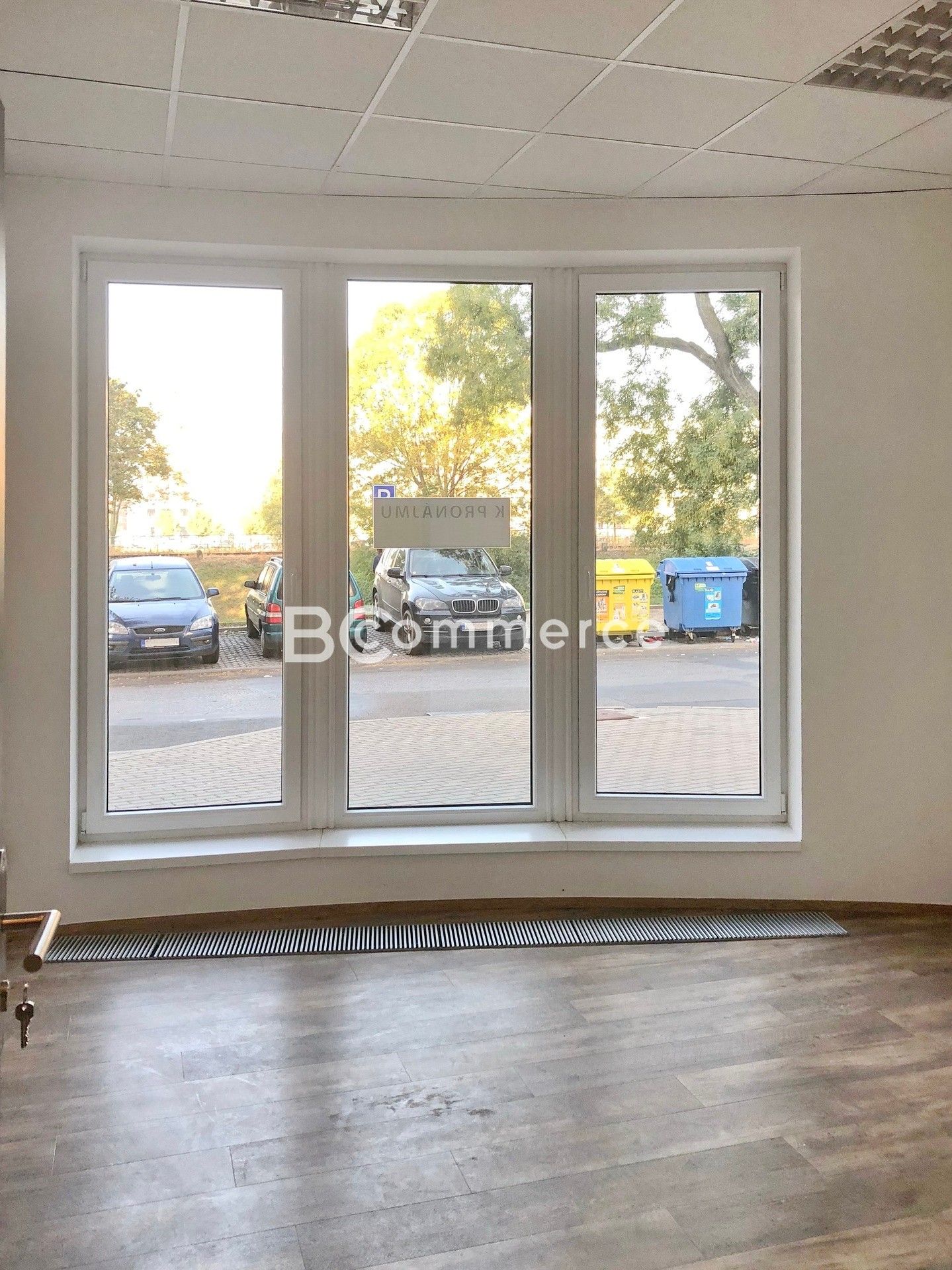 Pronájem komerčního prostoru 82 m² - foto 5