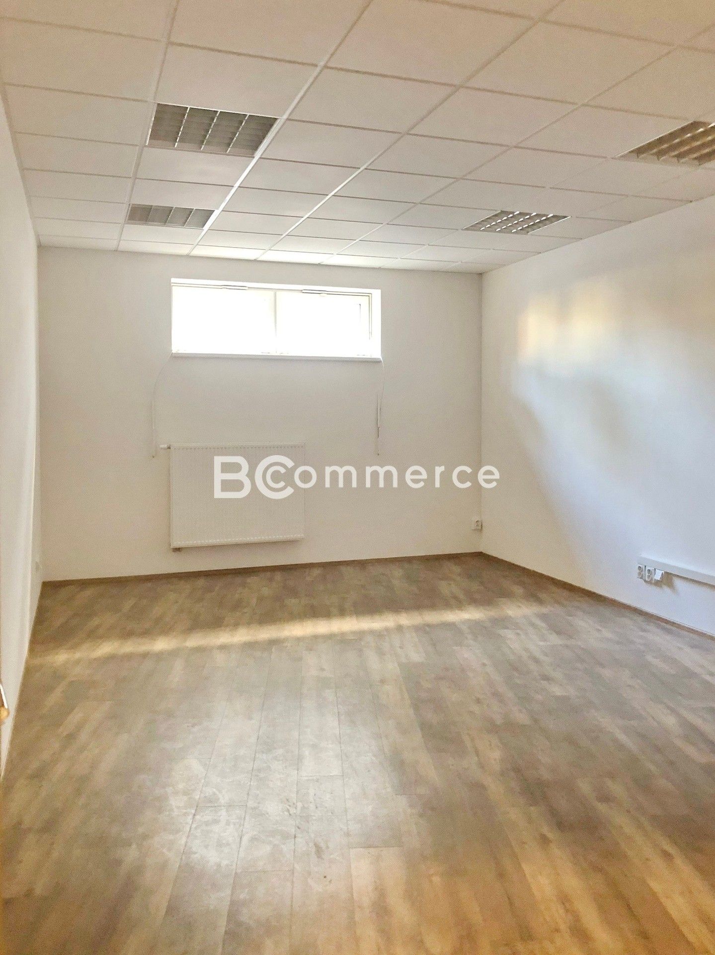 Pronájem komerčního prostoru 82 m² - foto 6